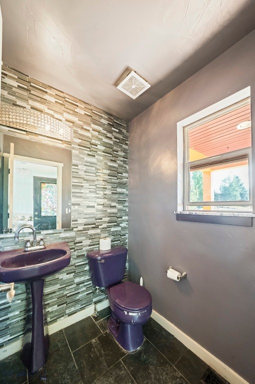830 N 12th