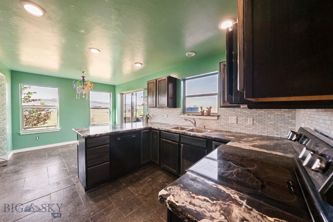 830 N 12th