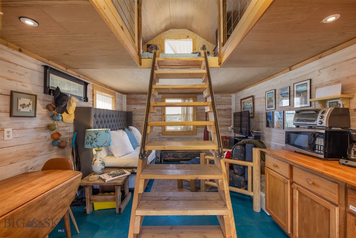 13575 Crystal Mountain Road