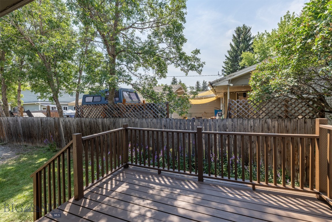 422 N 11th