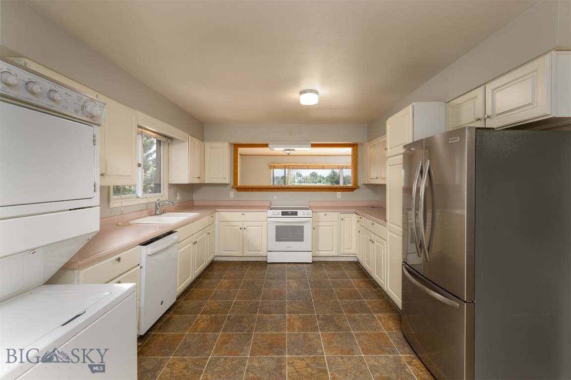 422 N 11th