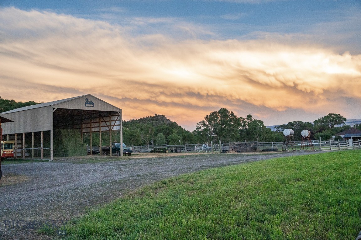 37 Convict Grade Road