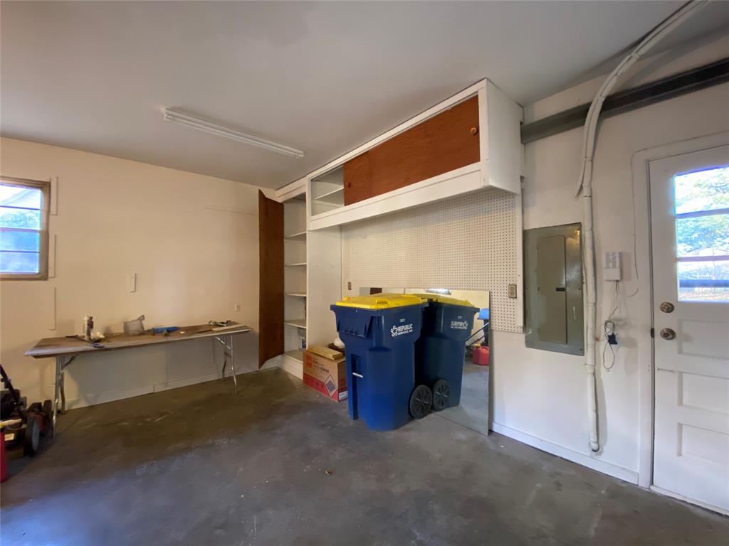 5524 Skyridge Drive