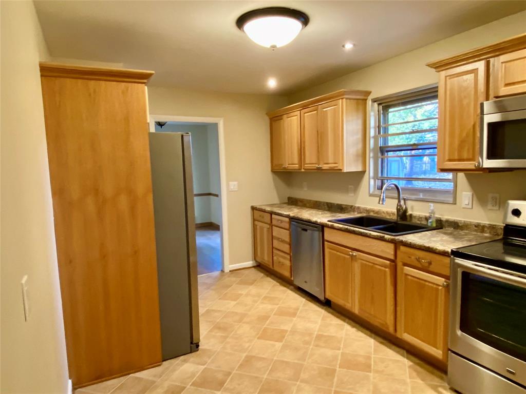 5524 Skyridge Drive