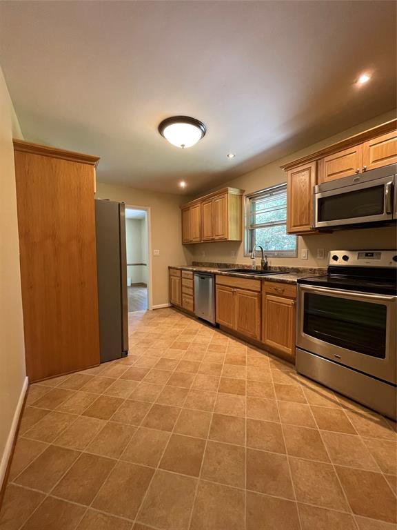 5524 Skyridge Drive