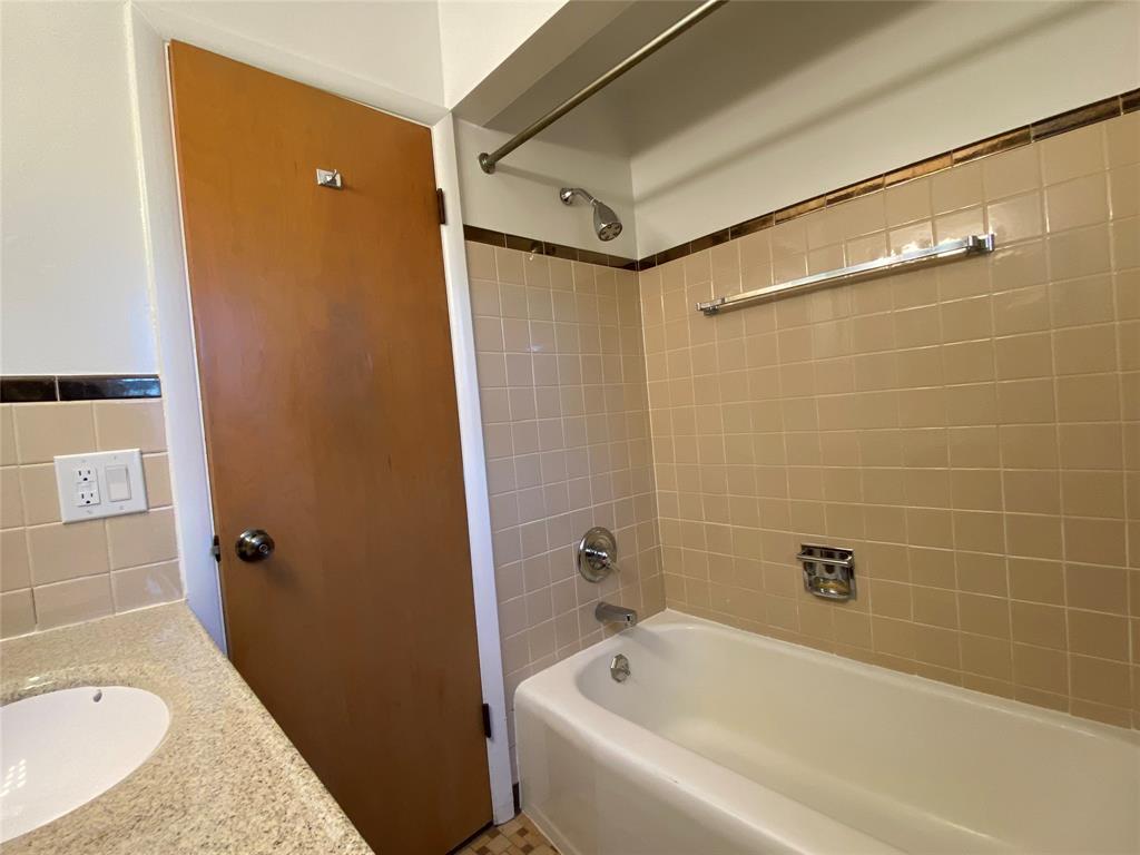 5524 Skyridge Drive