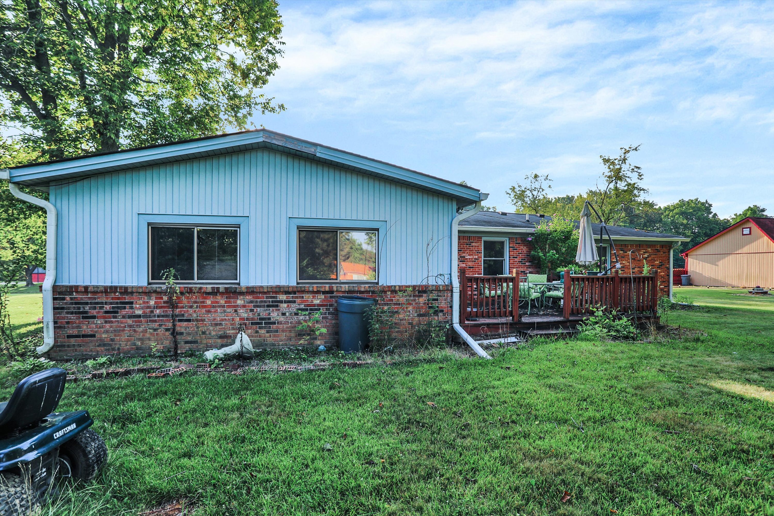 6110 Foxwood Lane
