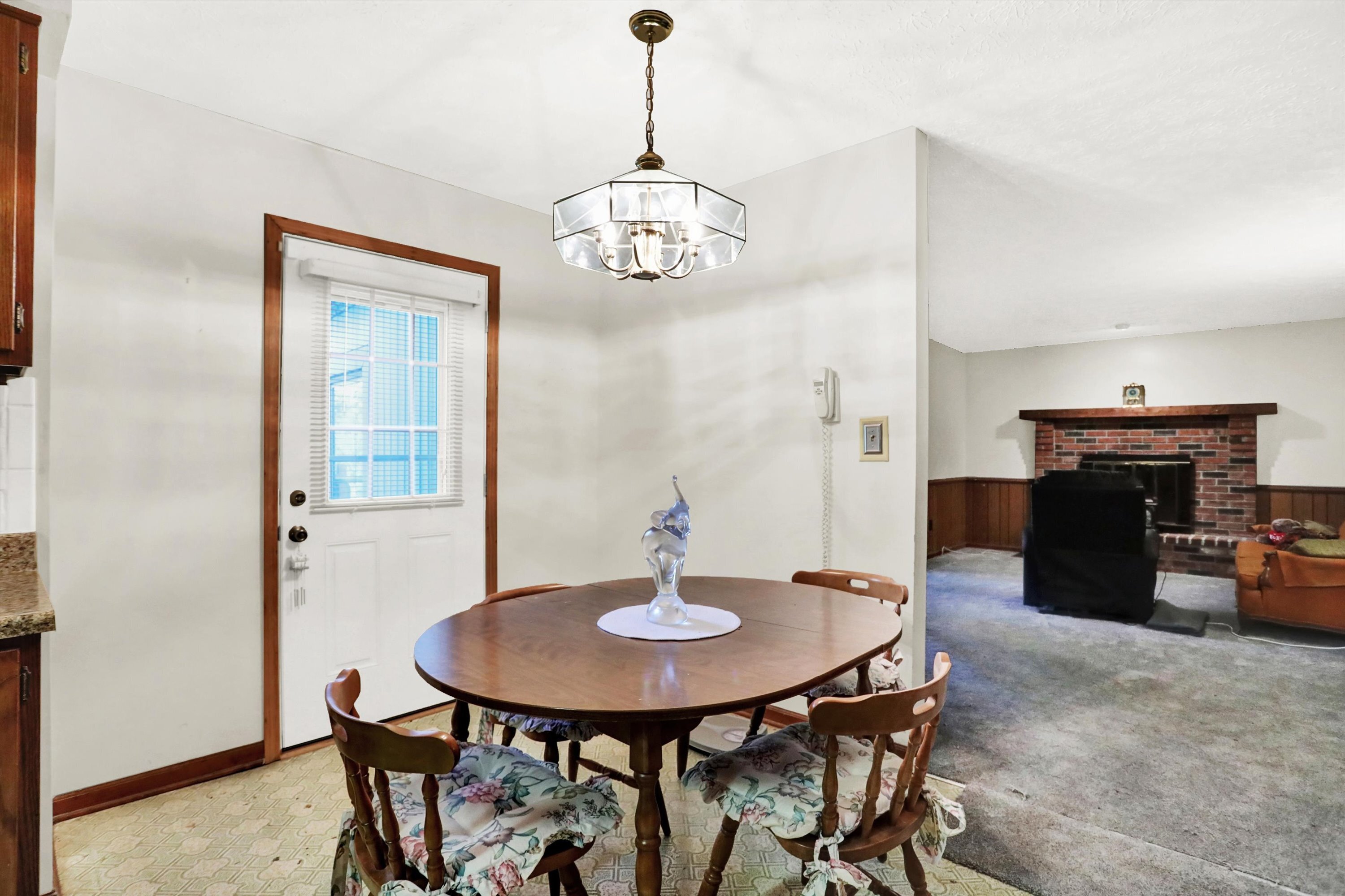 6110 Foxwood Lane