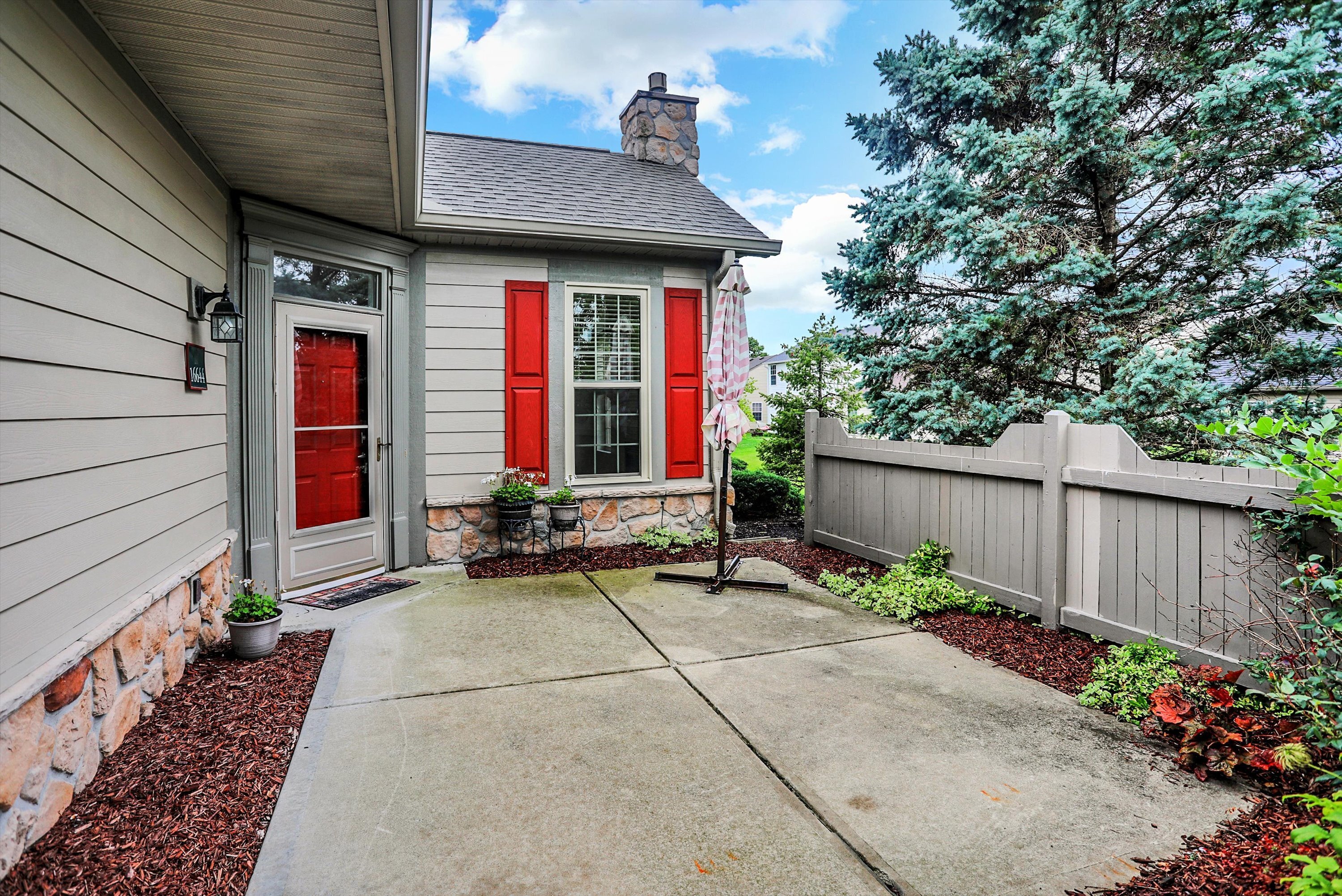 16644 Brownstone Court