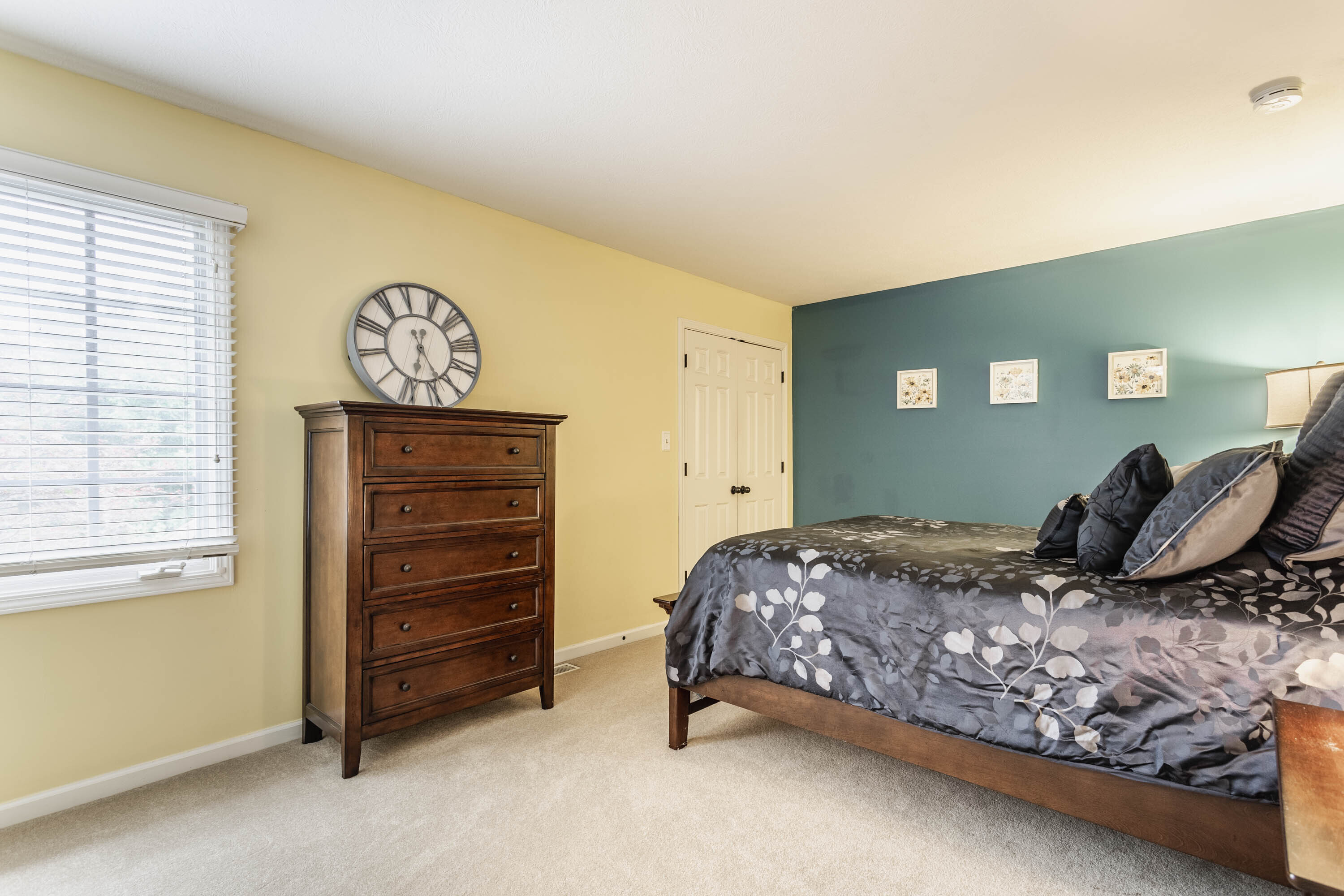 6625 Greenridge Drive