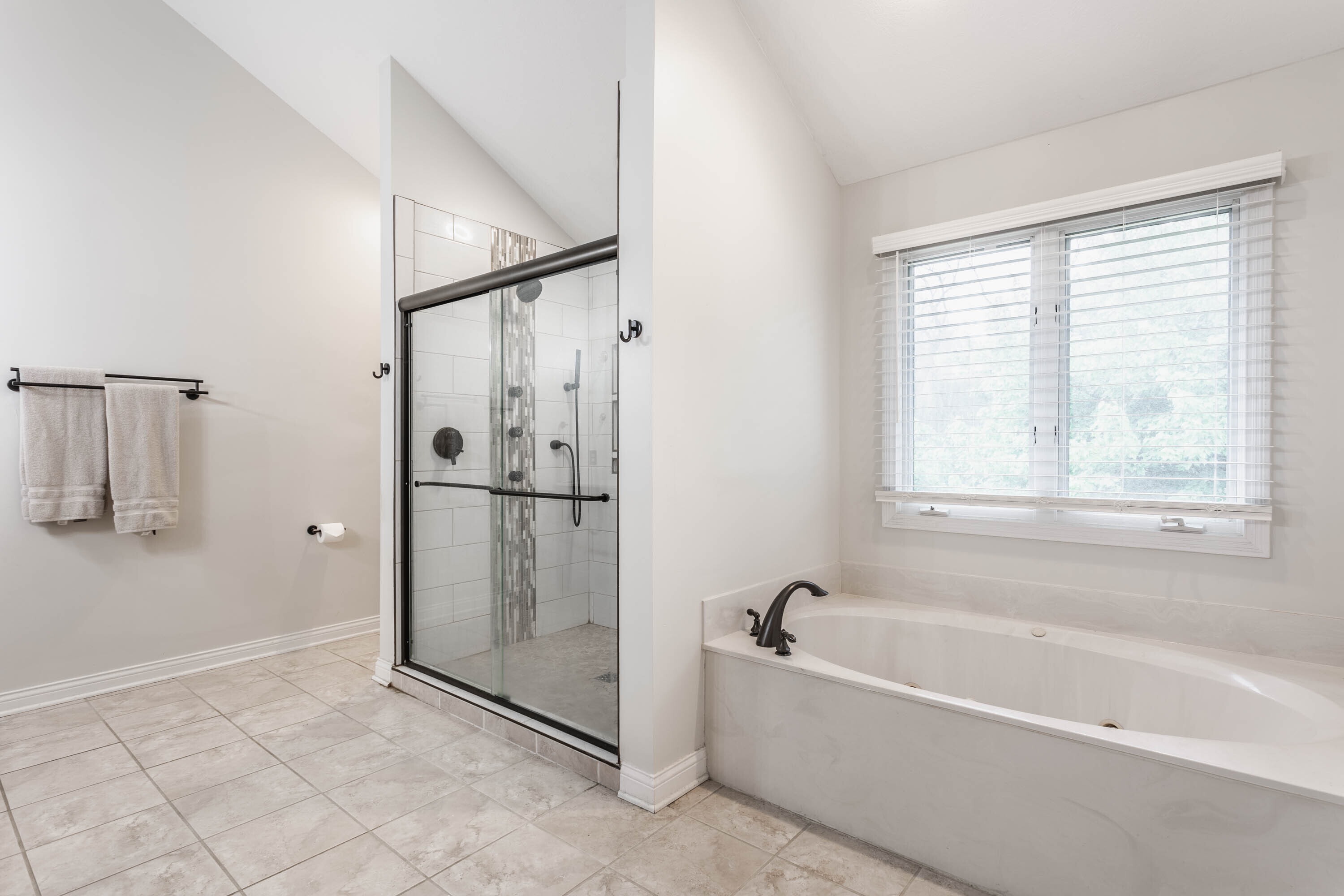 6625 Greenridge Drive