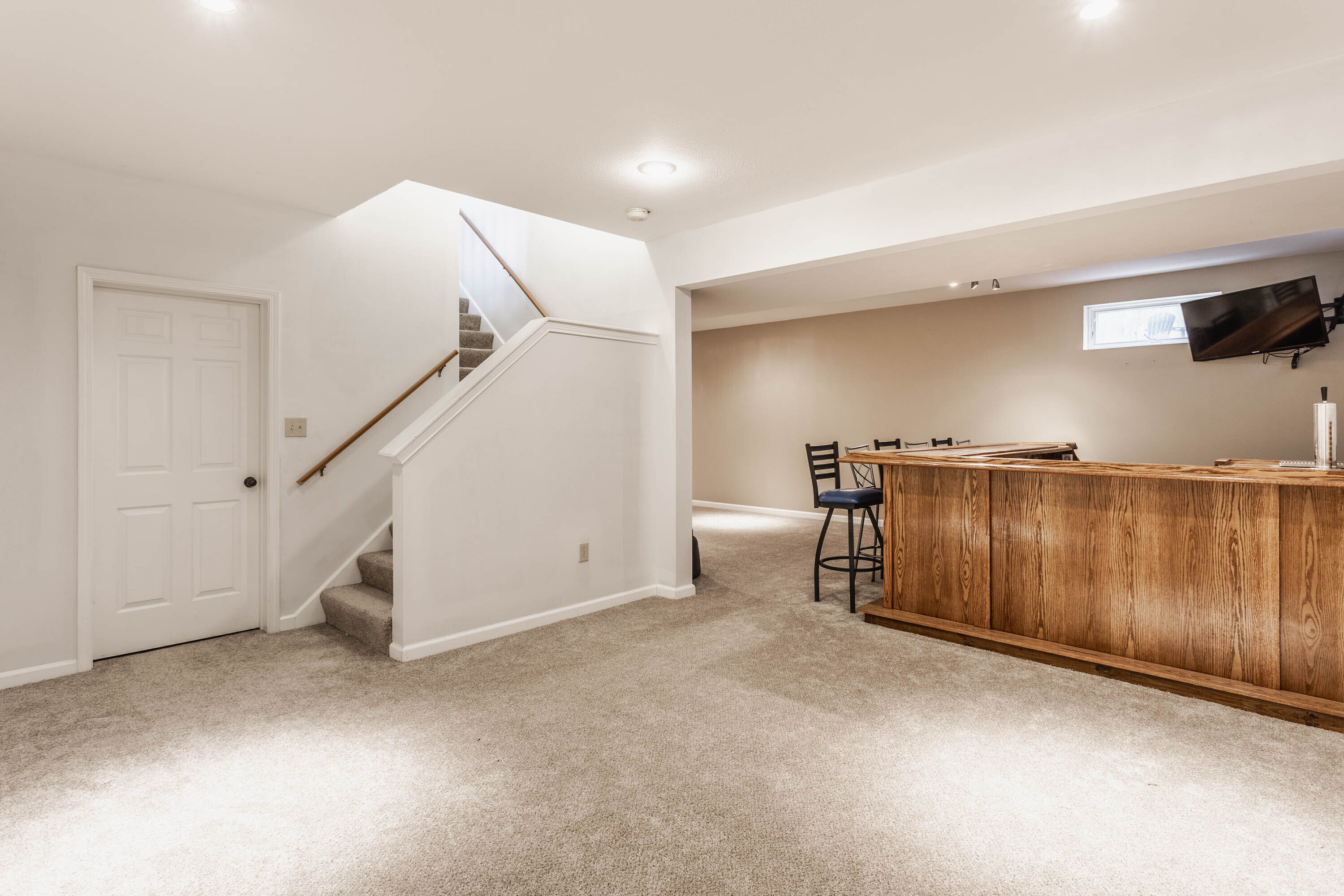 6625 Greenridge Drive