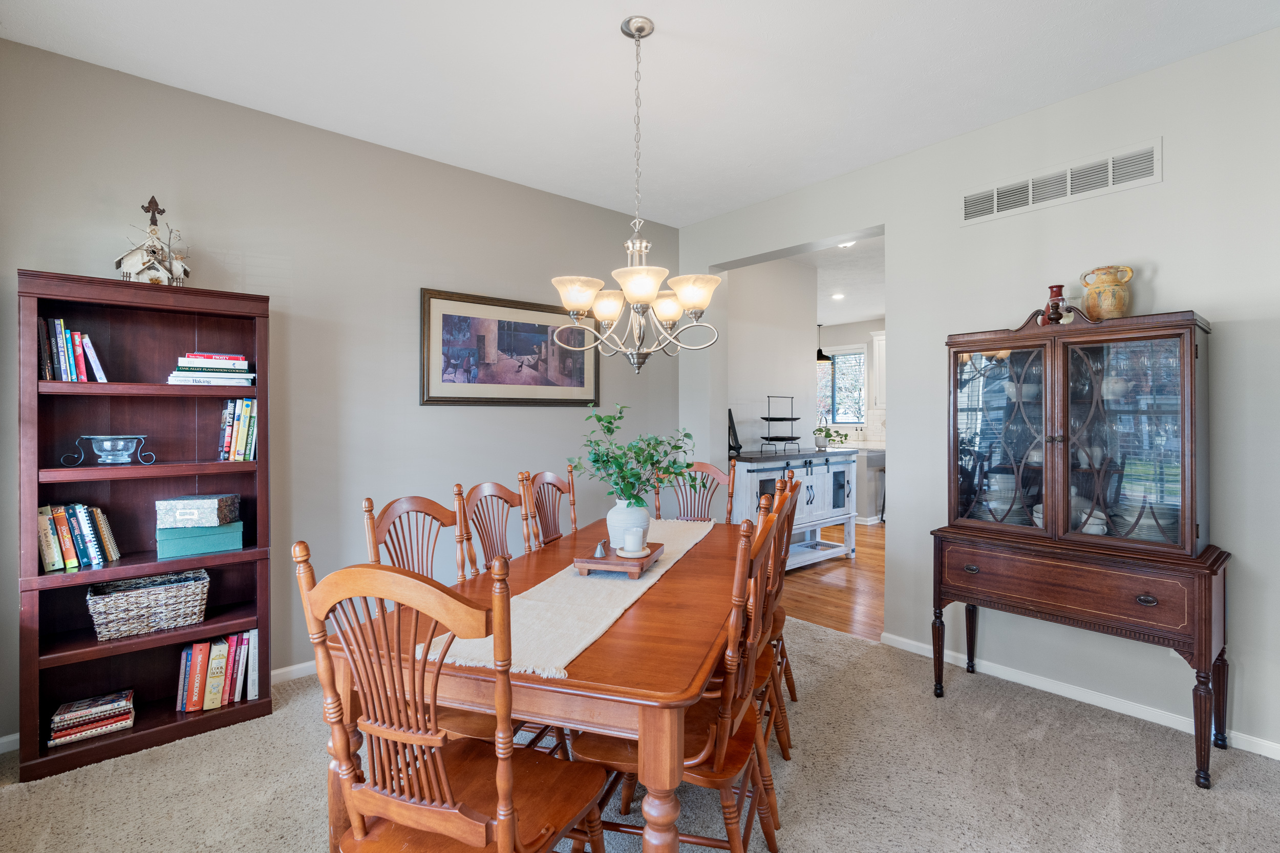 56 E Wisteria Way