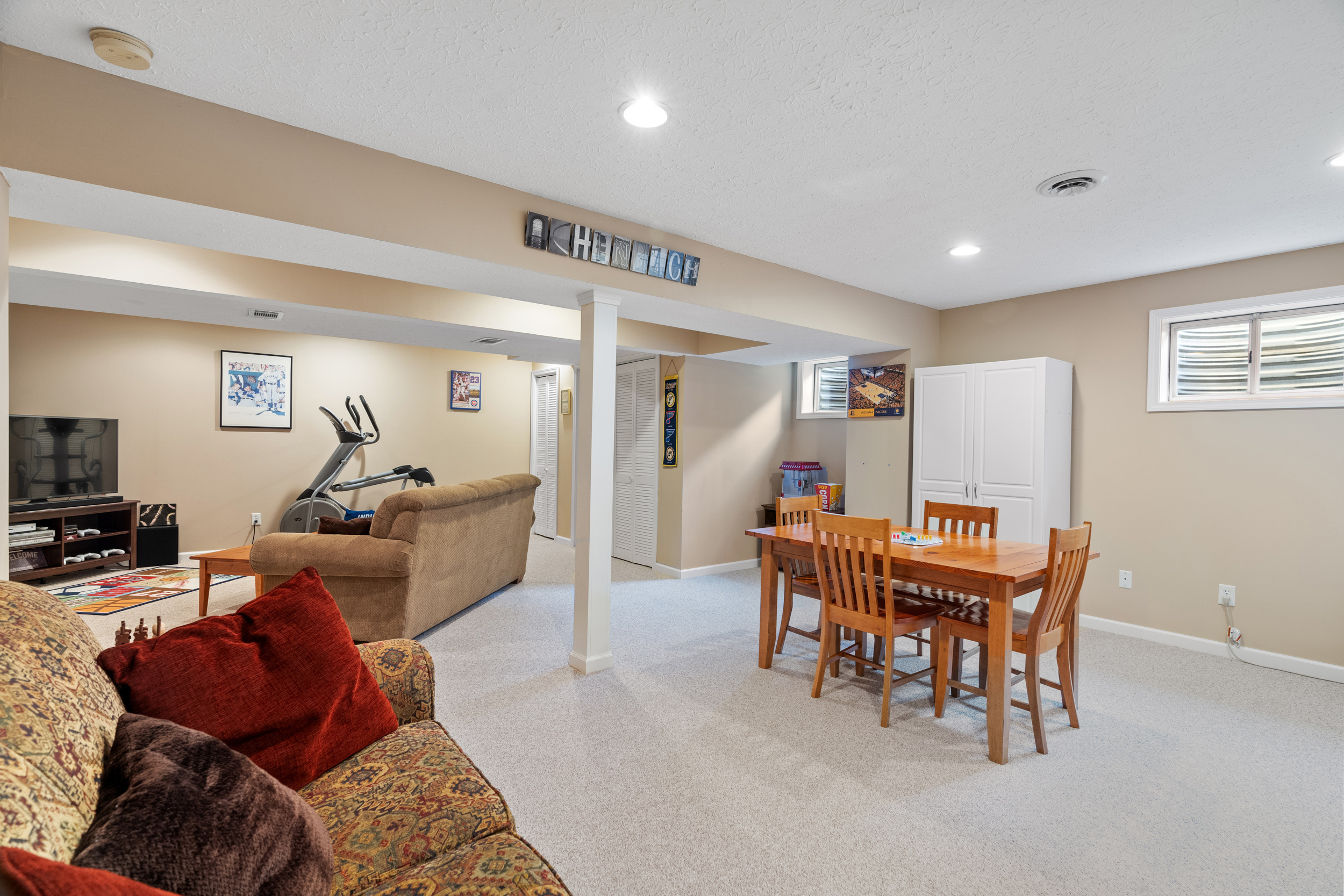 56 E Wisteria Way