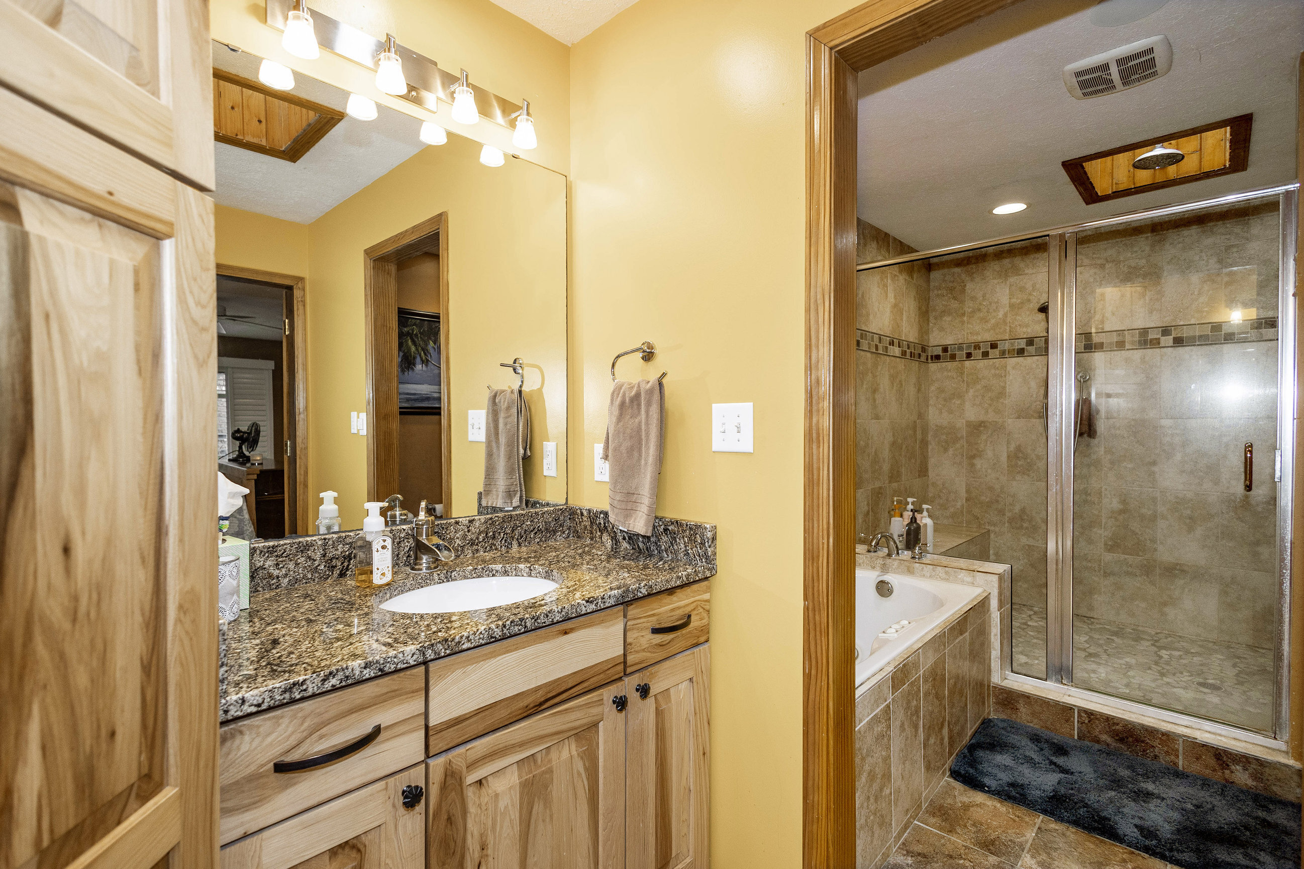 7422 Noel Forest Court
