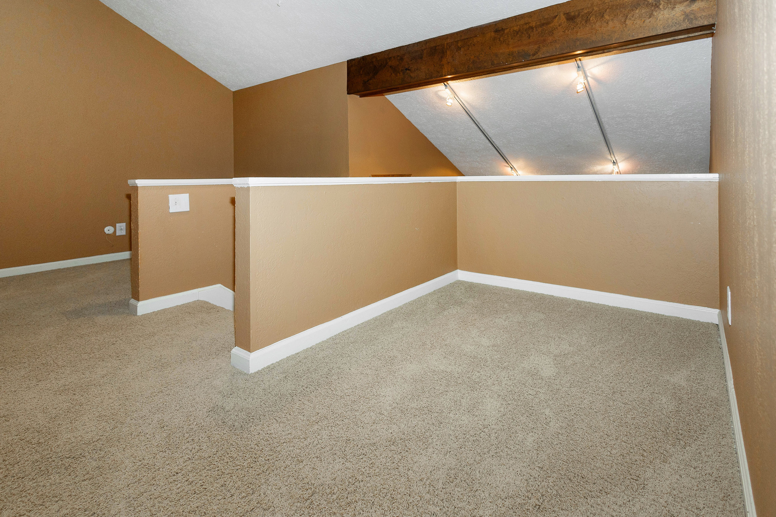 7422 Noel Forest Court
