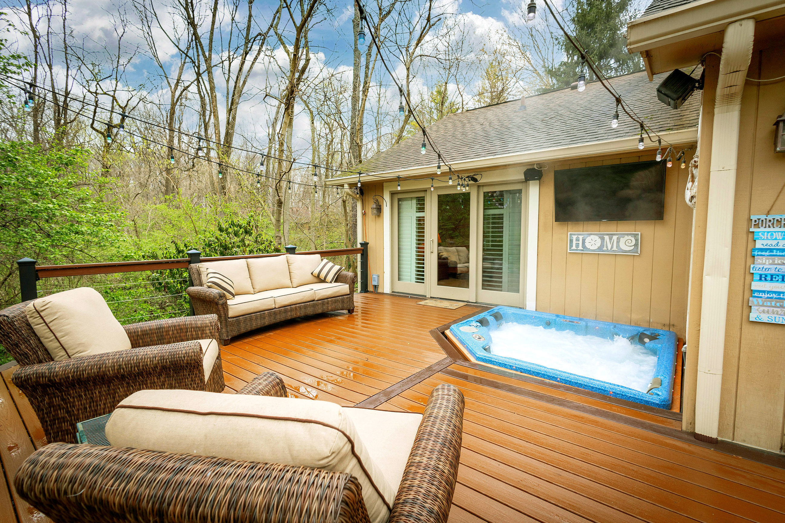 7422 Noel Forest Court
