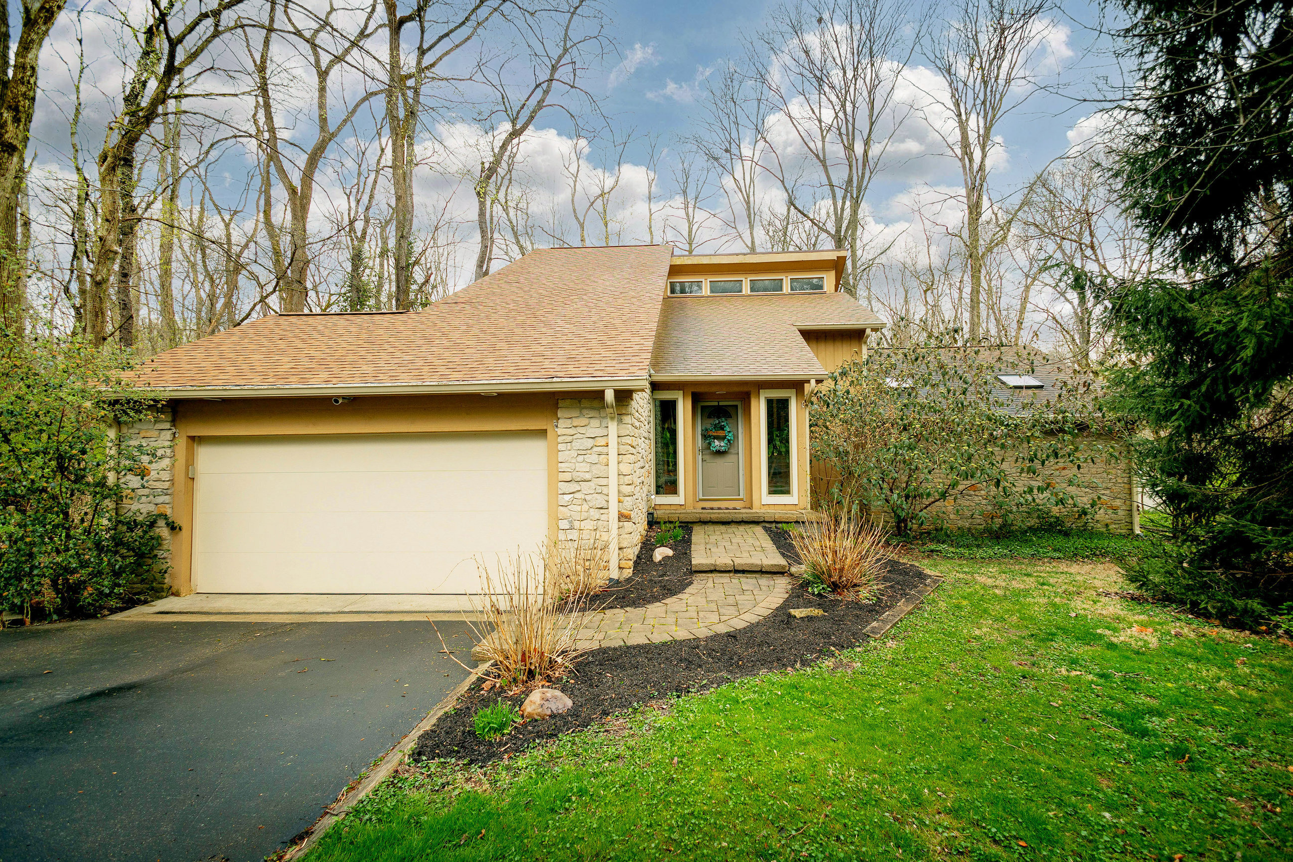 7422 Noel Forest Court