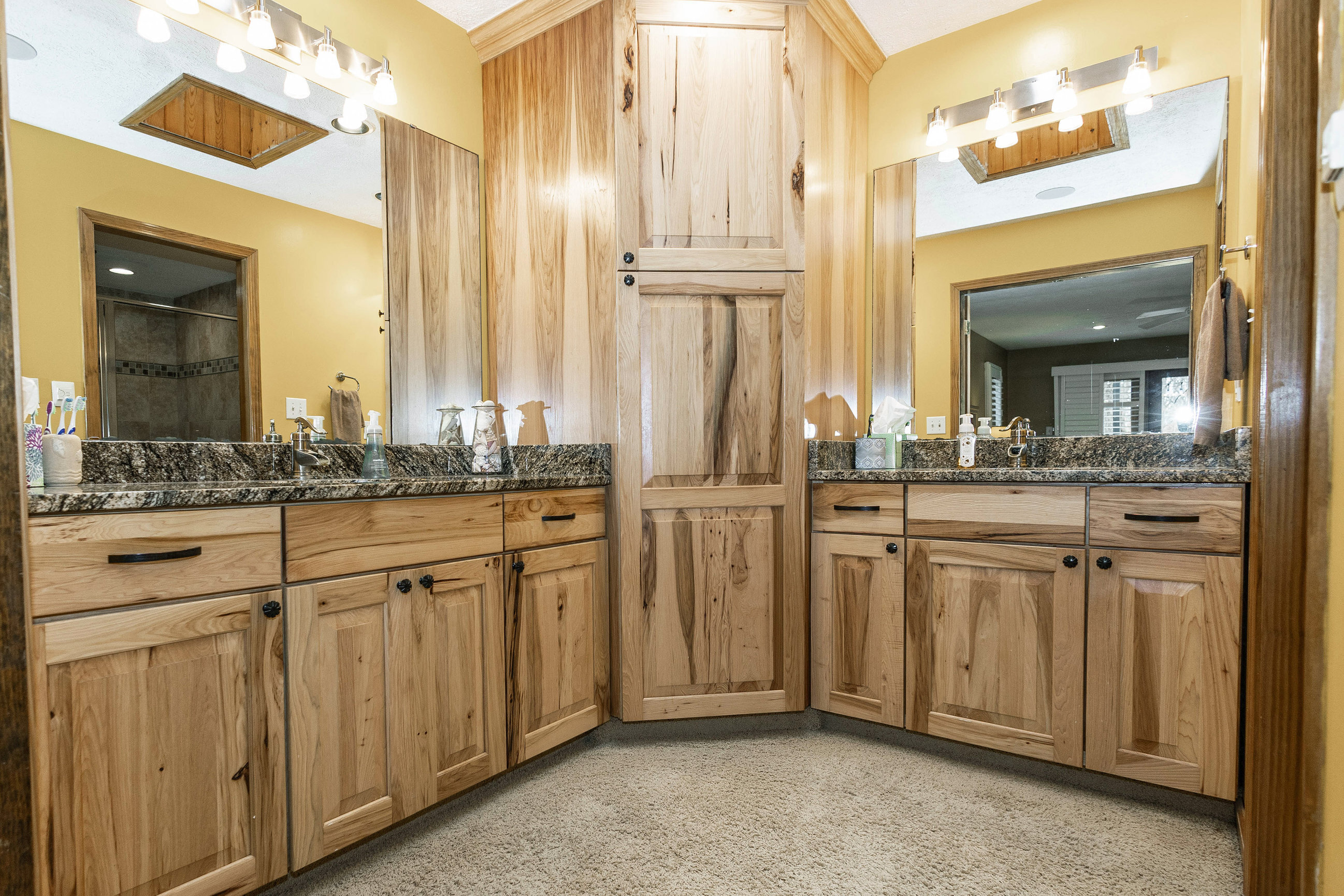 7422 Noel Forest Court