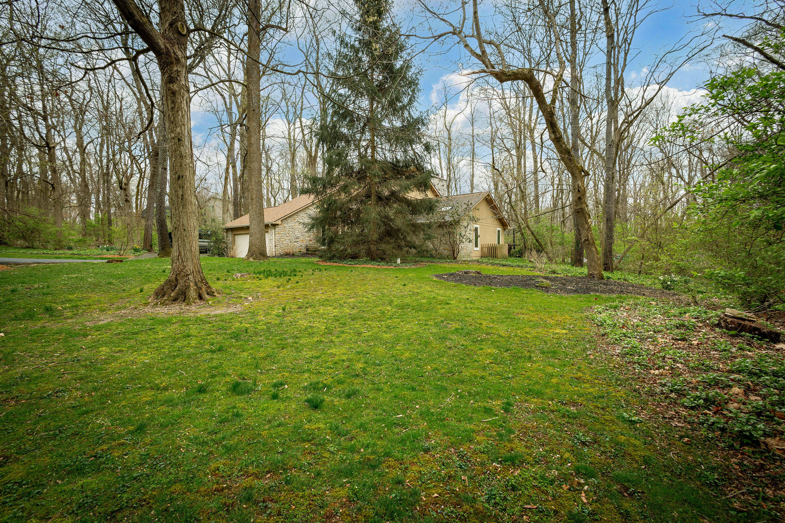 7422 Noel Forest Court