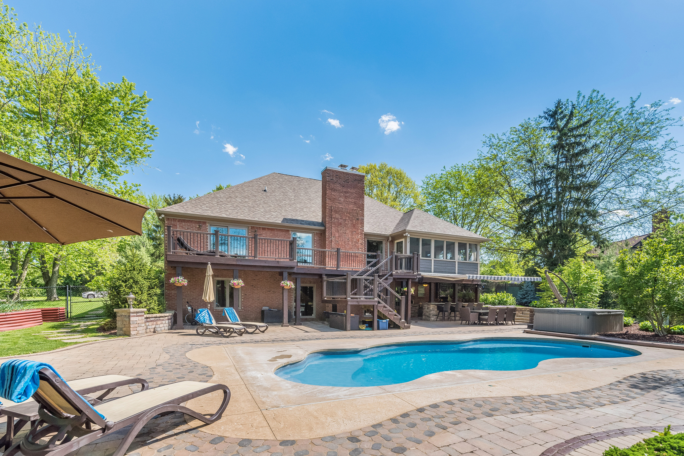 6520 Castle Knoll Court