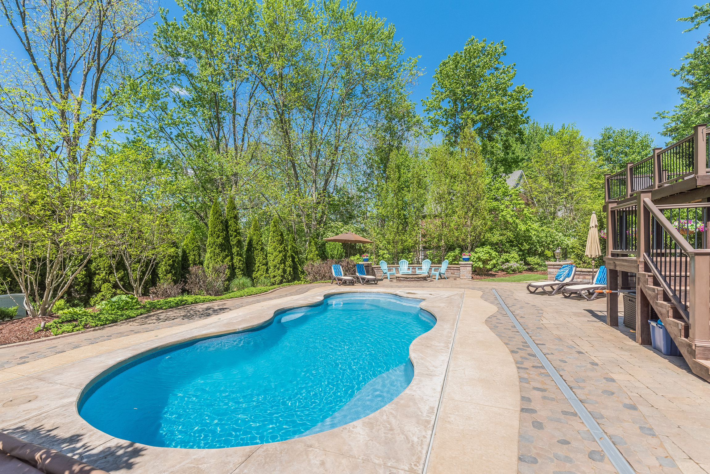 6520 Castle Knoll Court