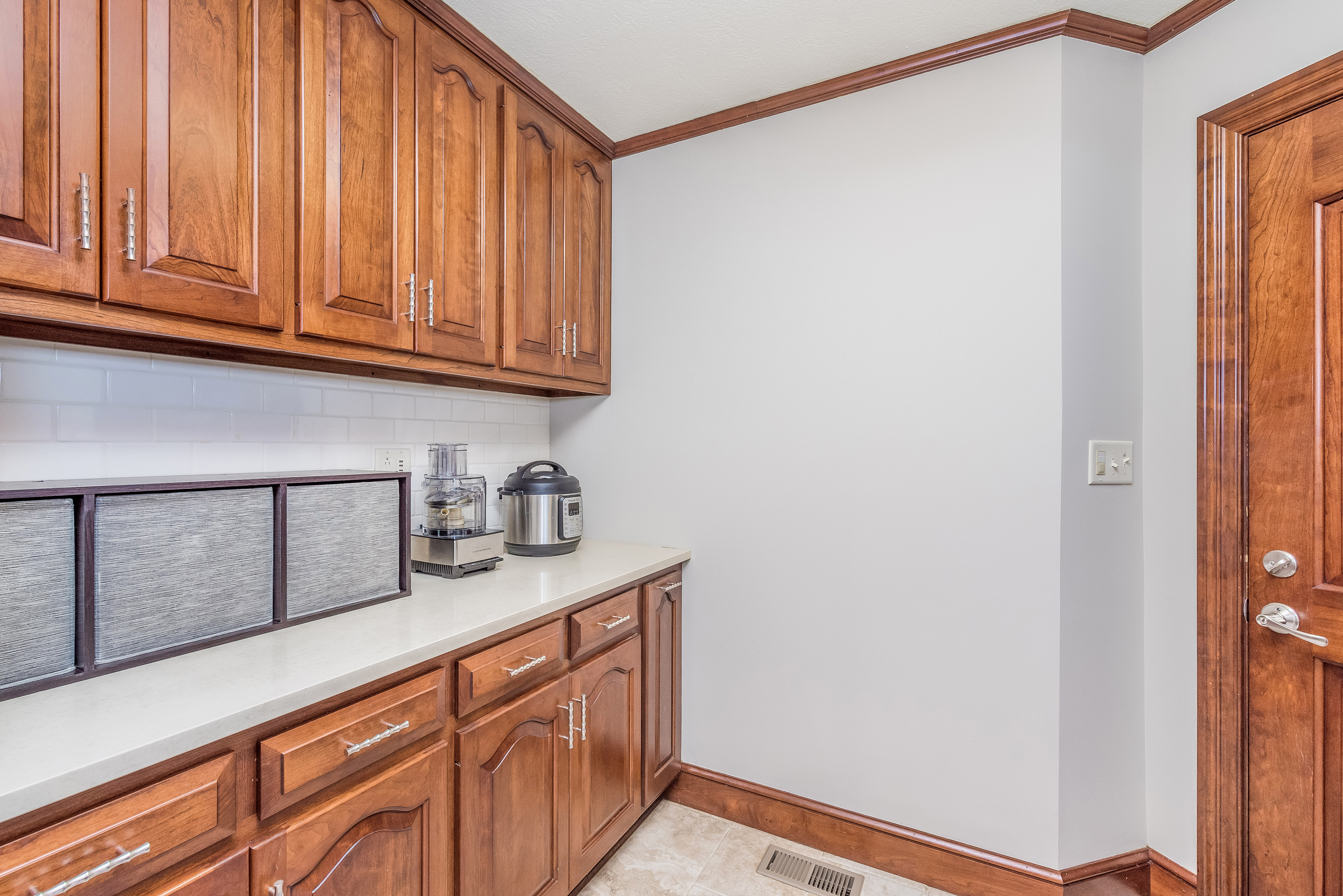 6520 Castle Knoll Court