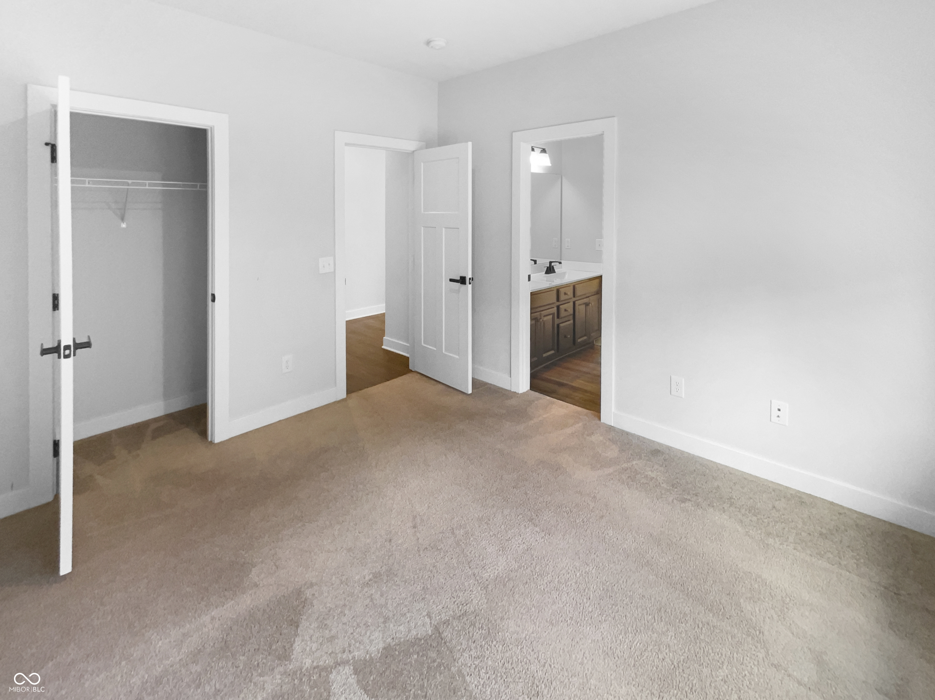 5096 Green Valley Lane