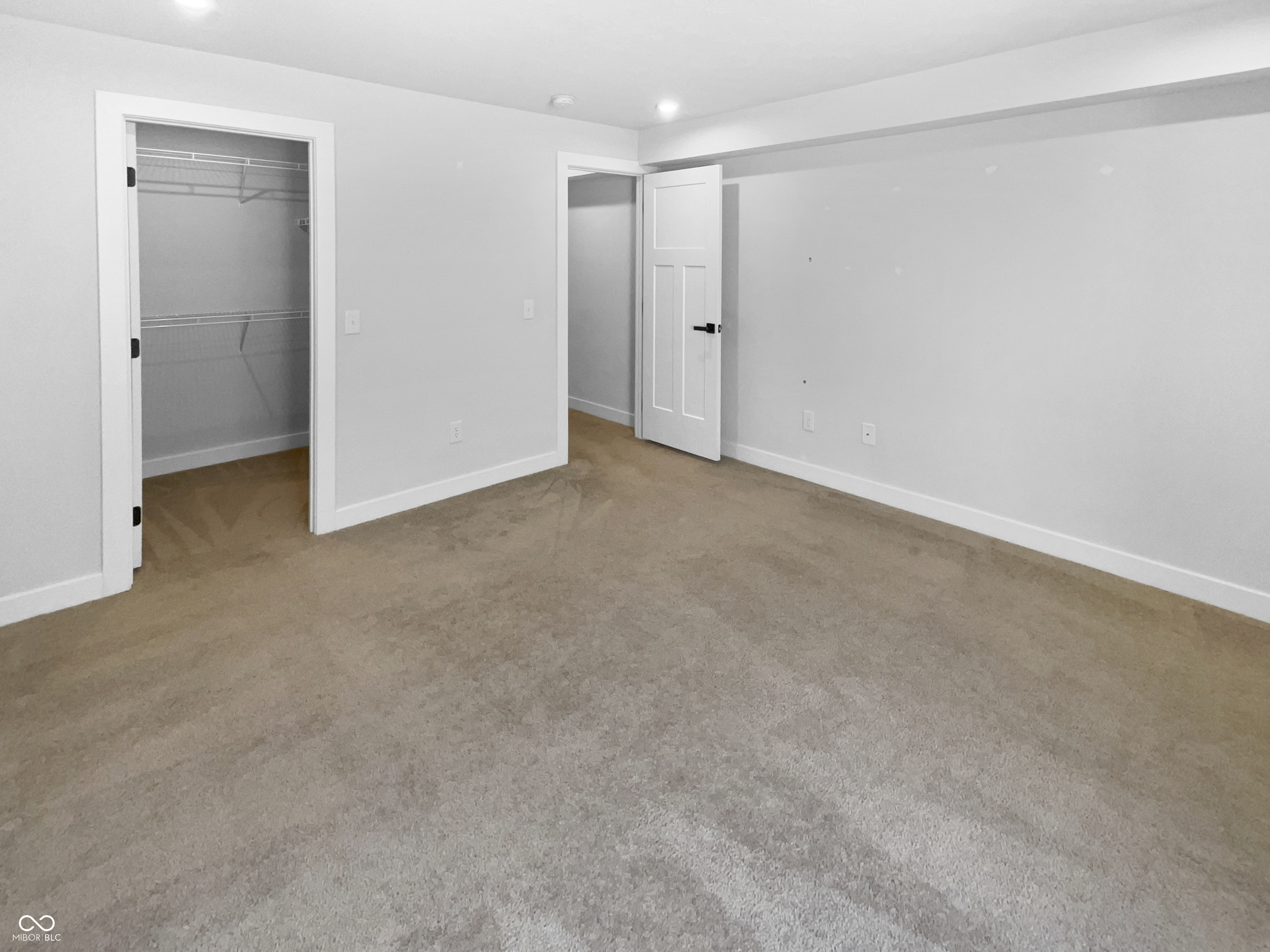 5096 Green Valley Lane