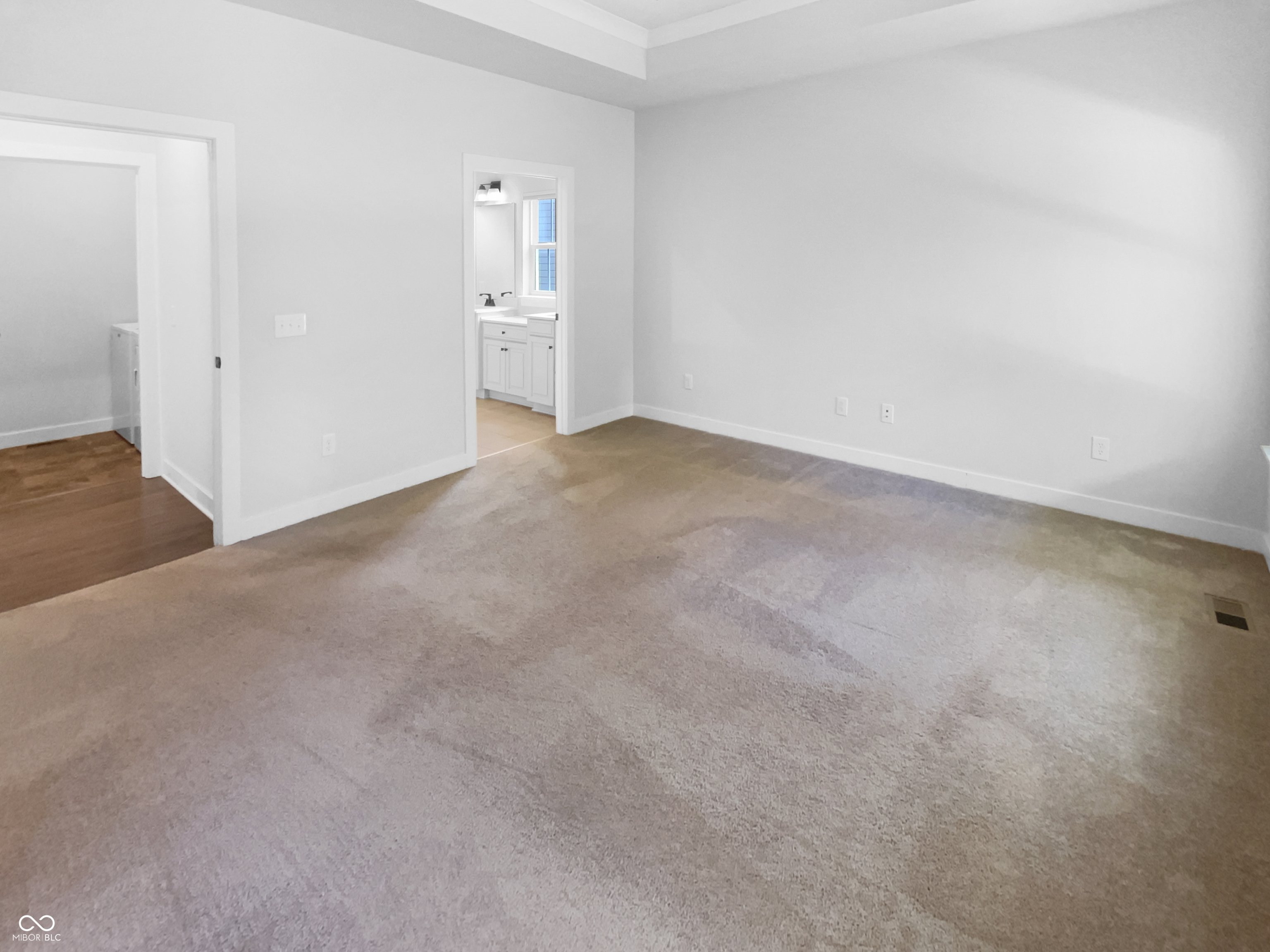 5096 Green Valley Lane