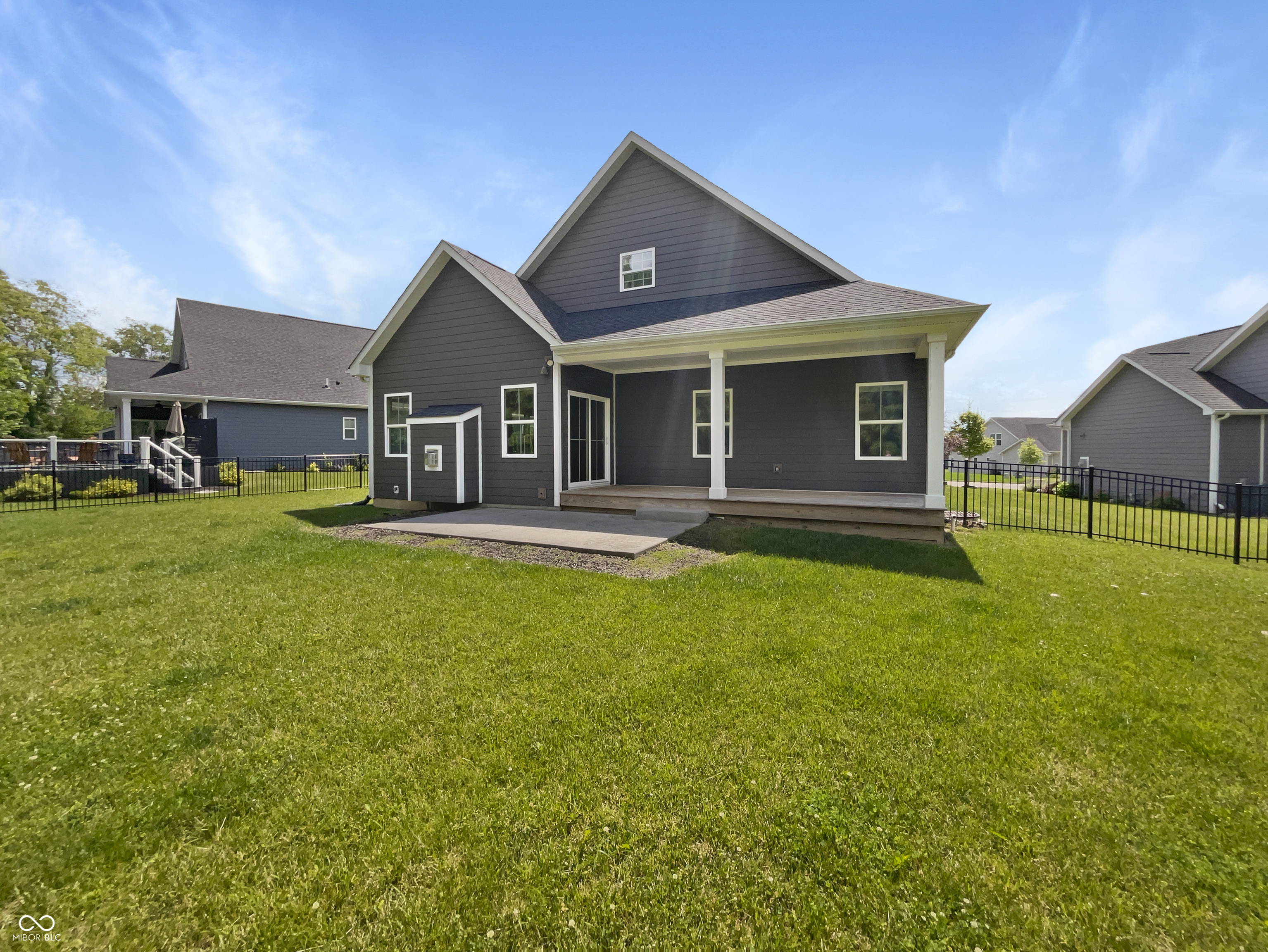 5096 Green Valley Lane