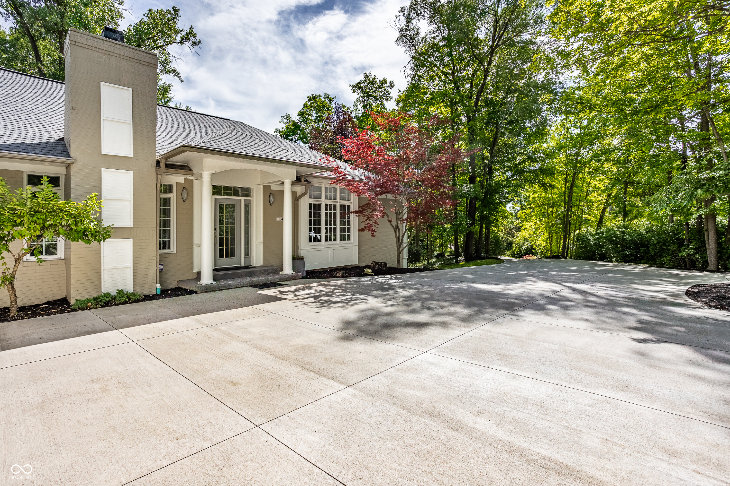 8040 88th Street W