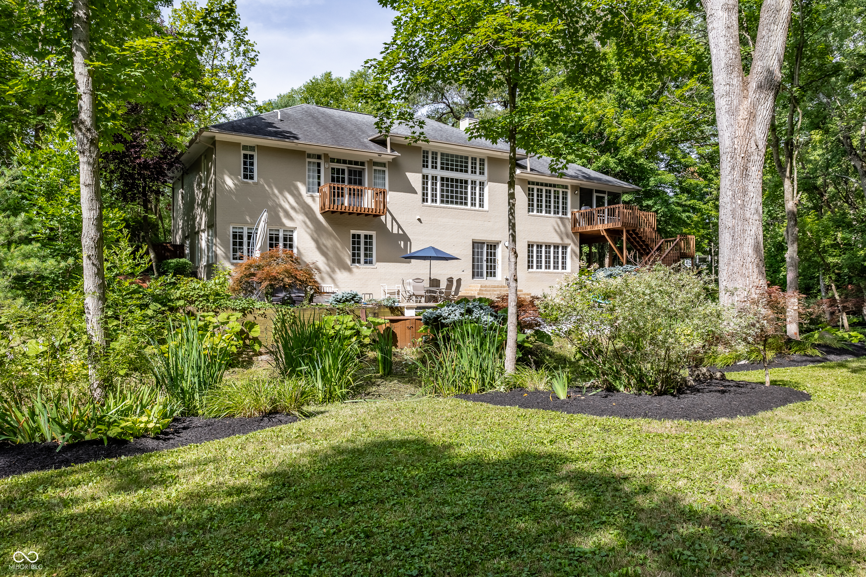 8040 88th Street W