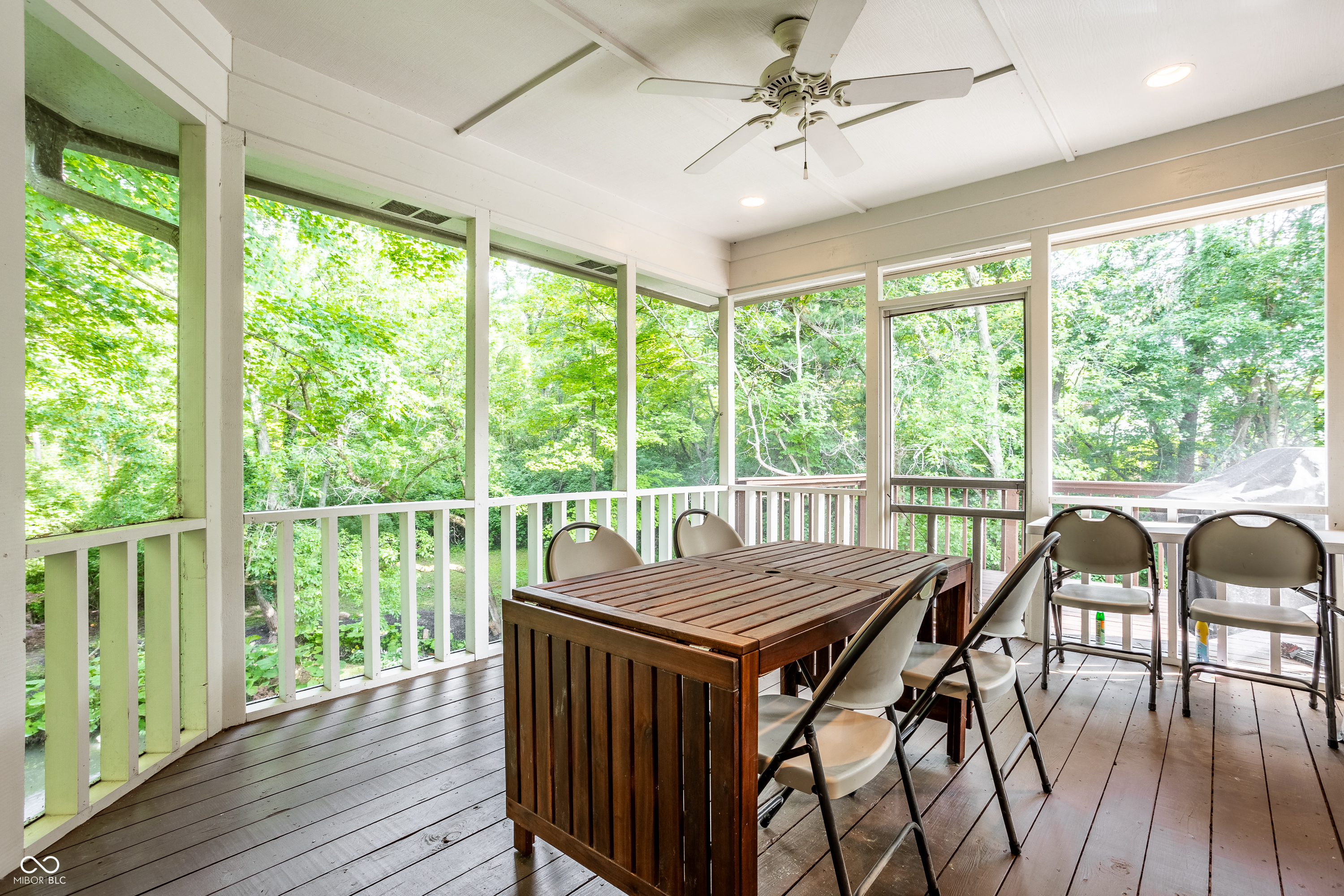 8040 88th Street W