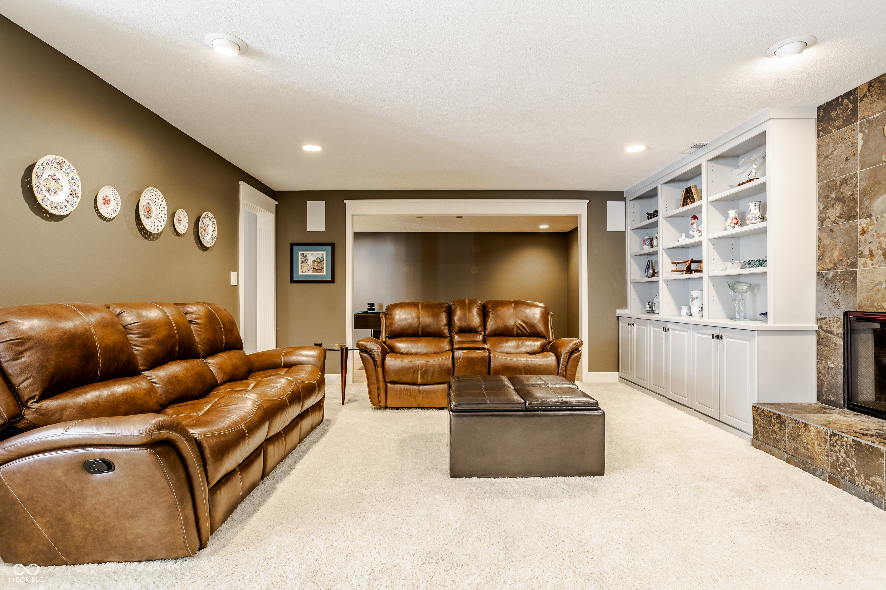 8040 88th Street W