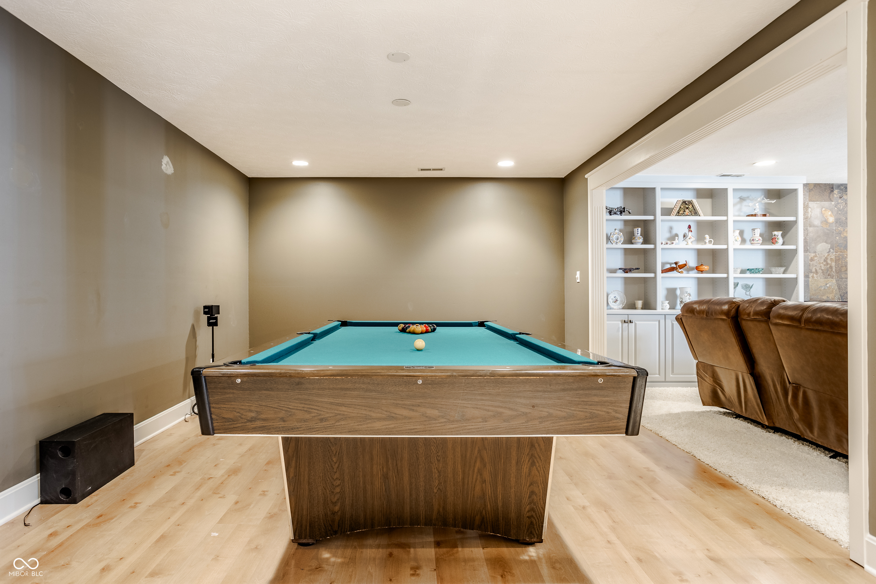 8040 88th Street W