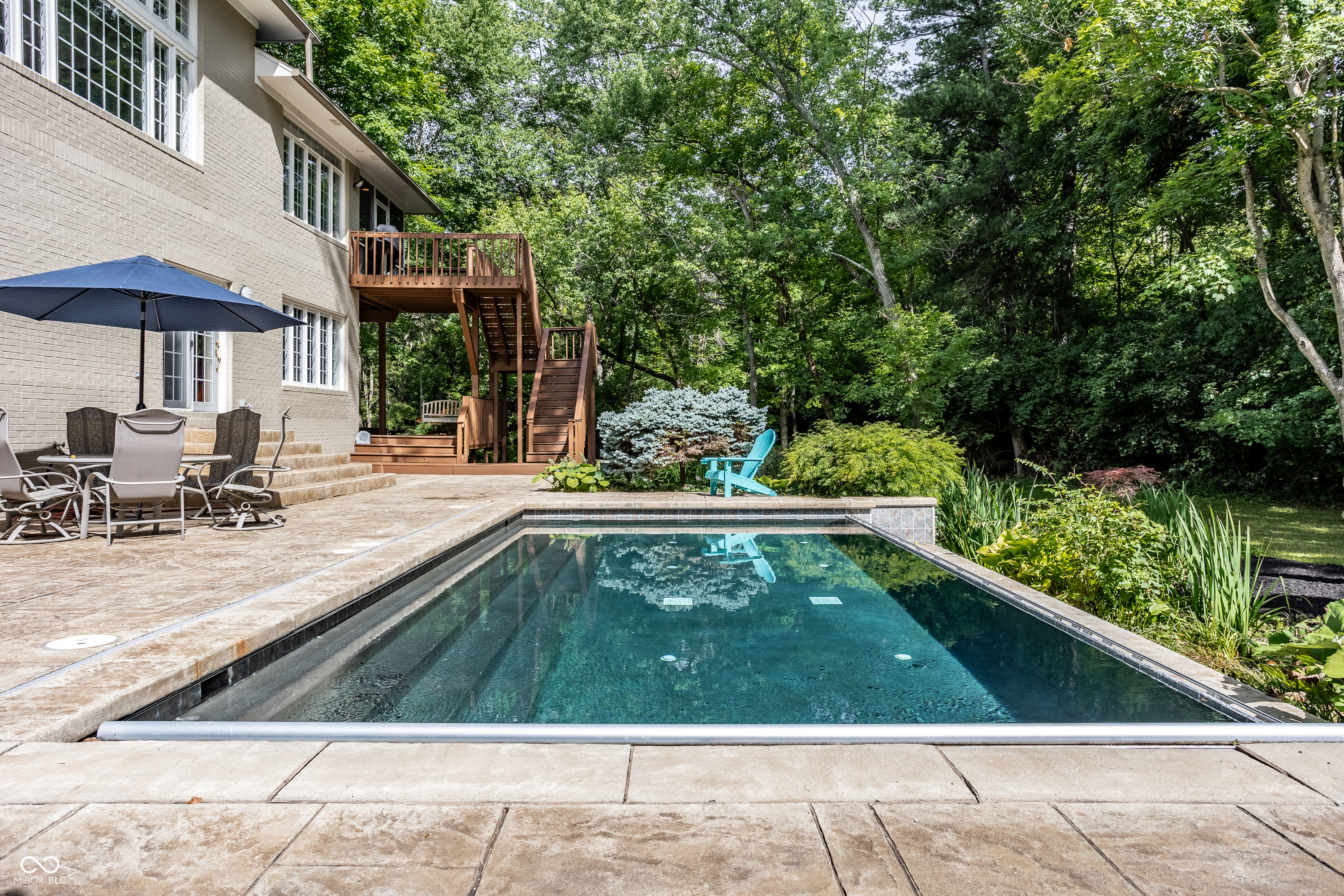 8040 88th Street W