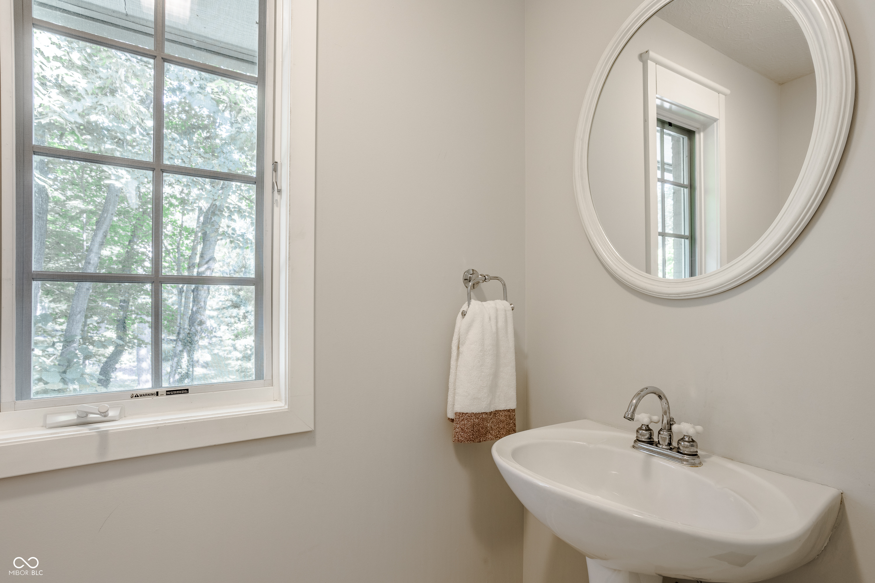 8040 88th Street W