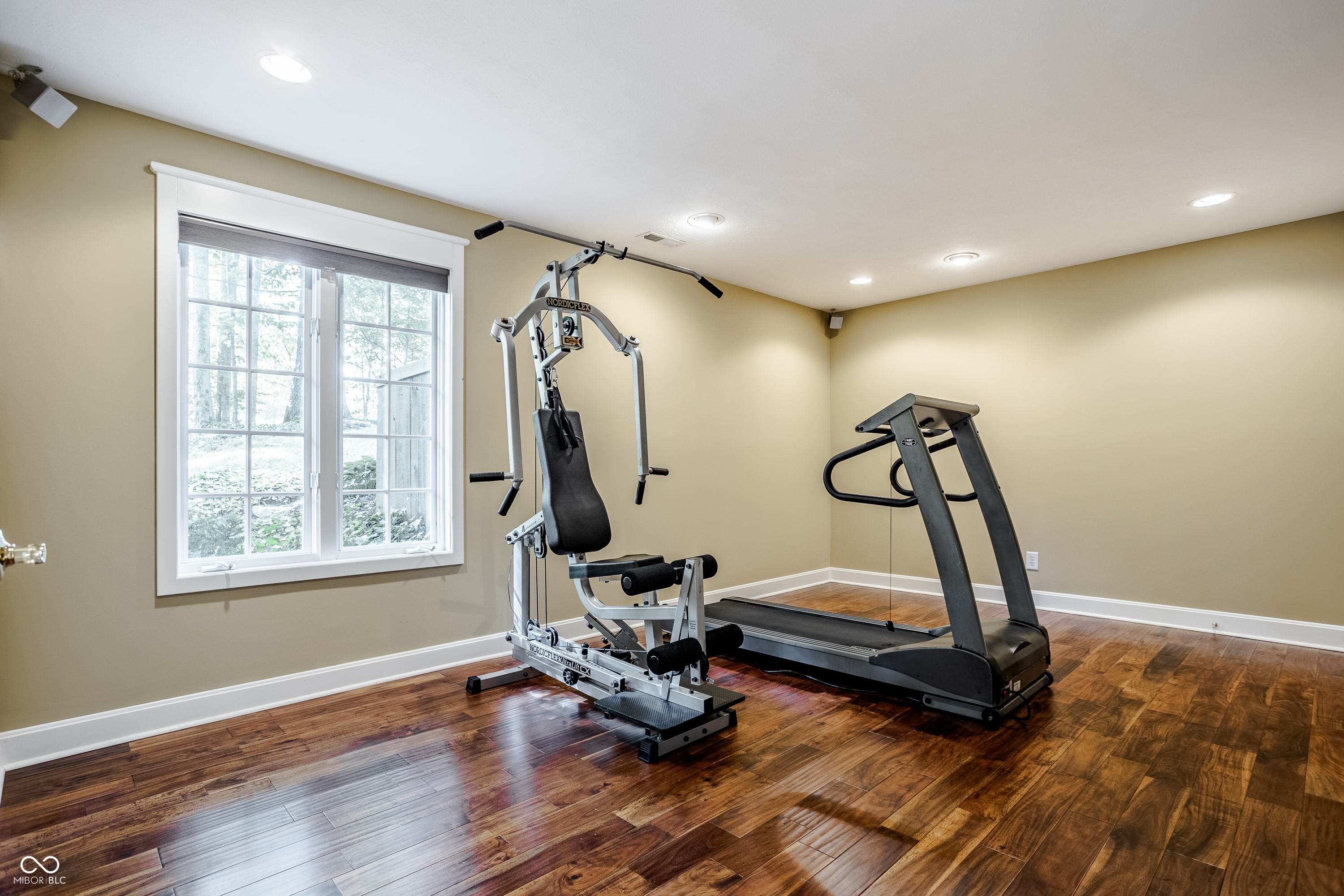 8040 88th Street W