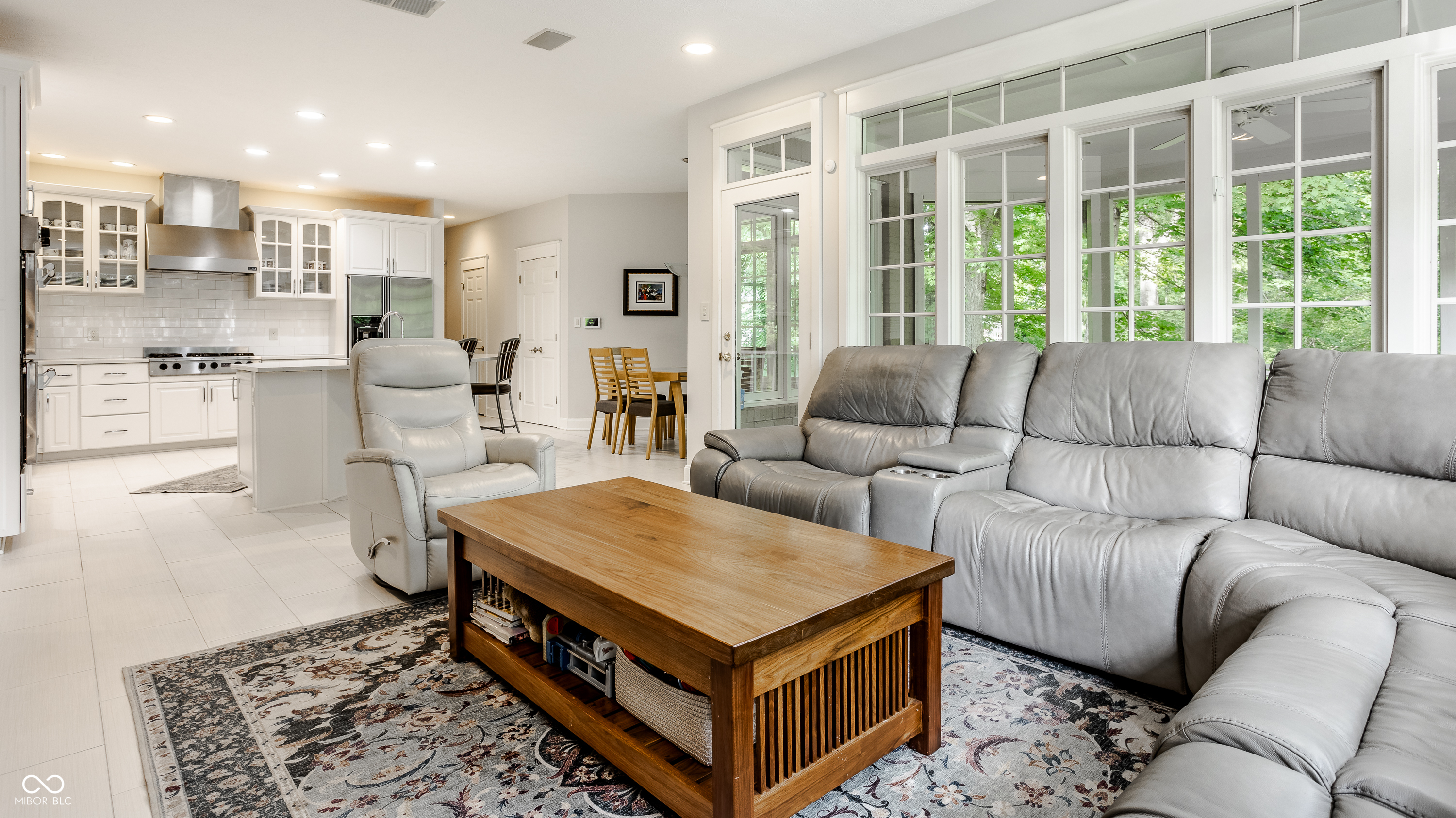 8040 88th Street W