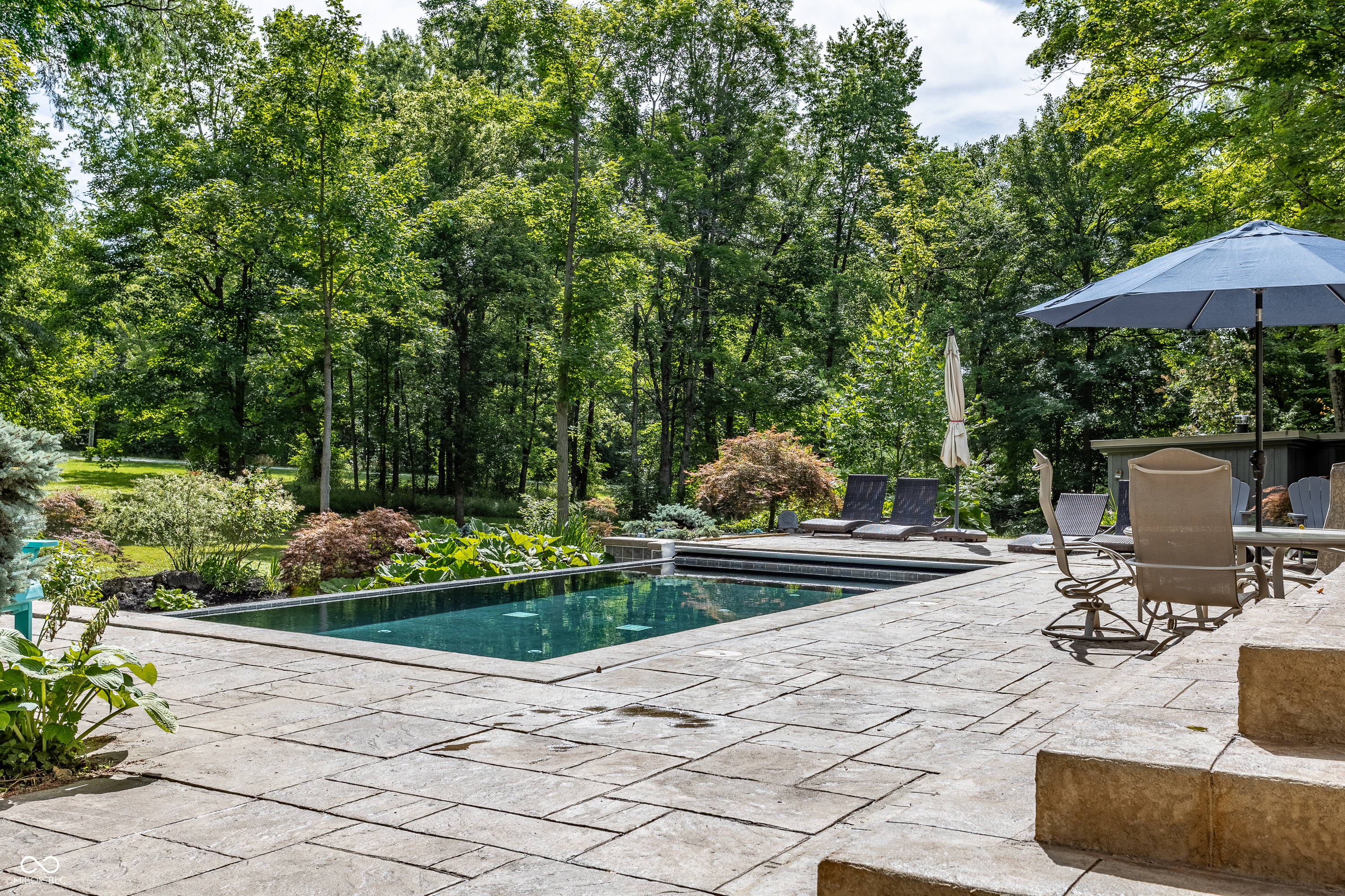 8040 88th Street W