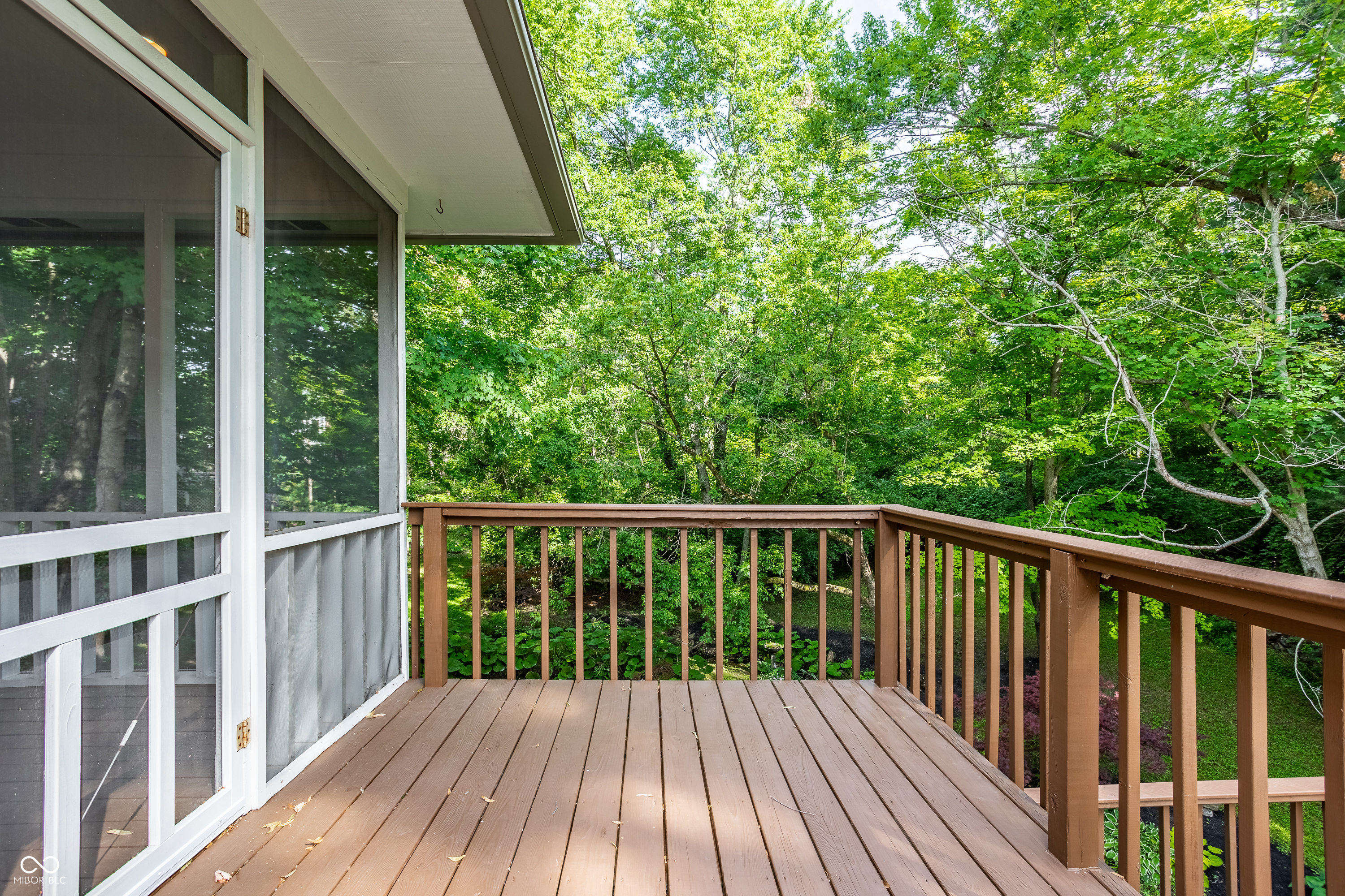 8040 88th Street W