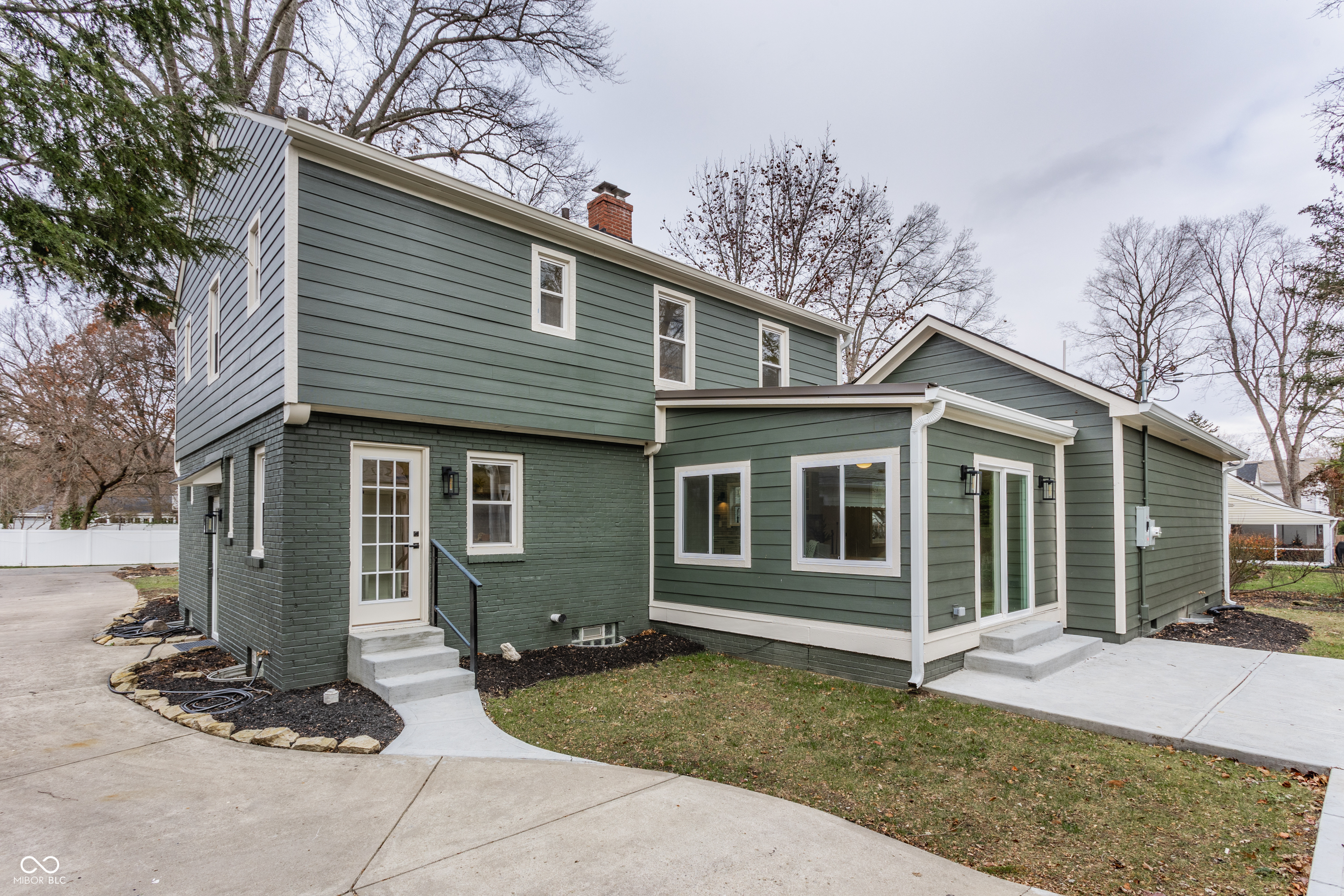 707 Nottingham Court