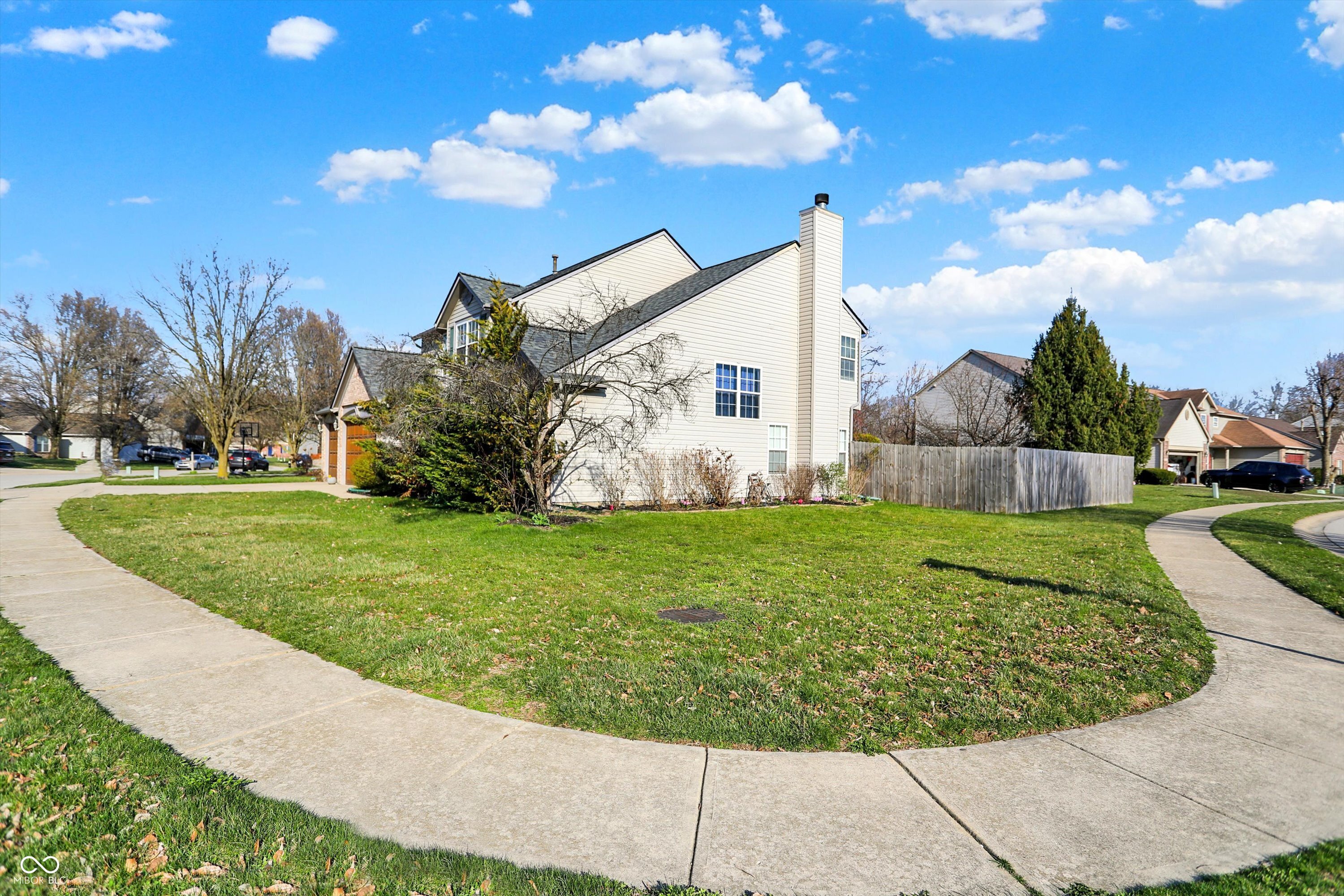 5347 Creekbend Drive