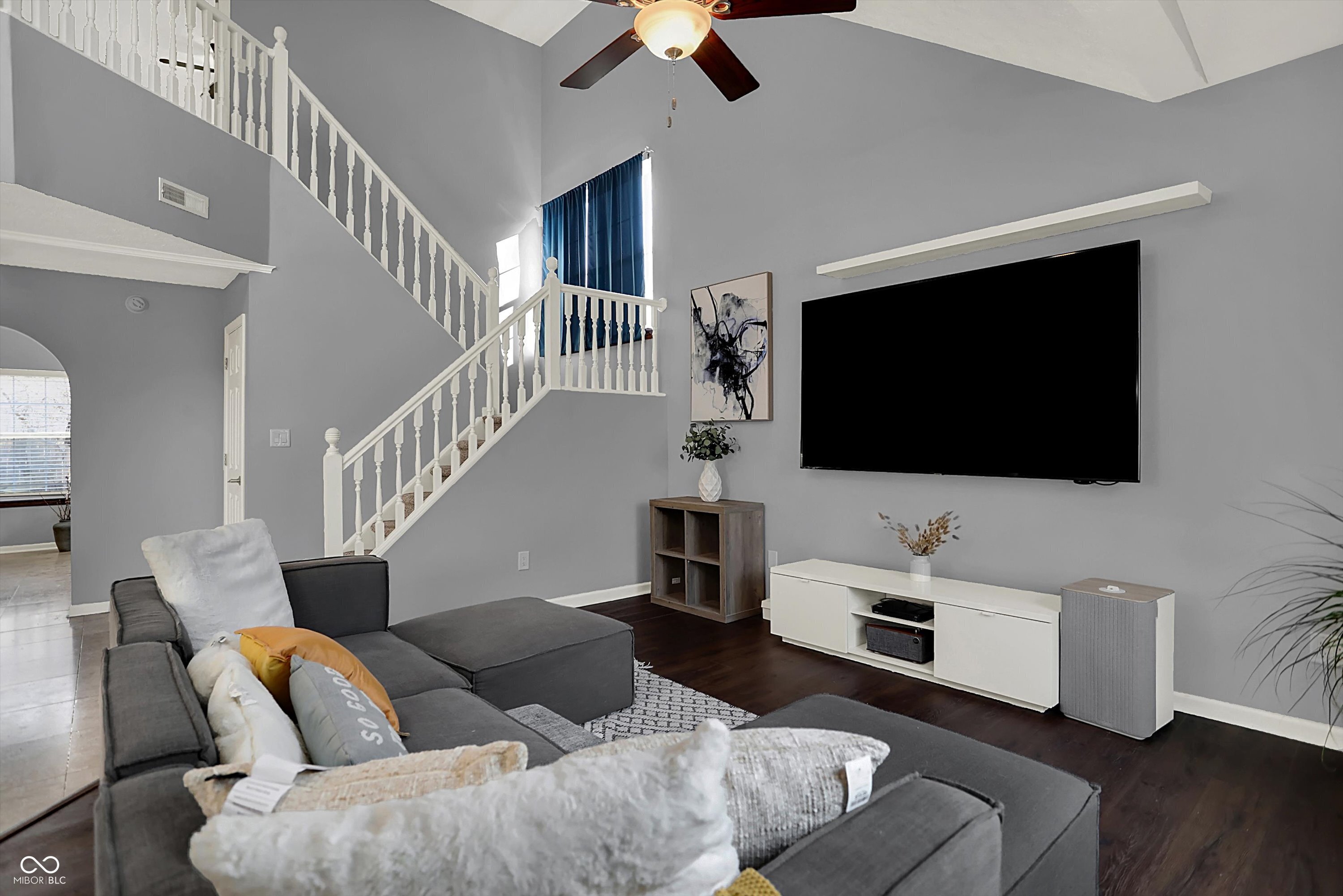 5347 Creekbend Drive
