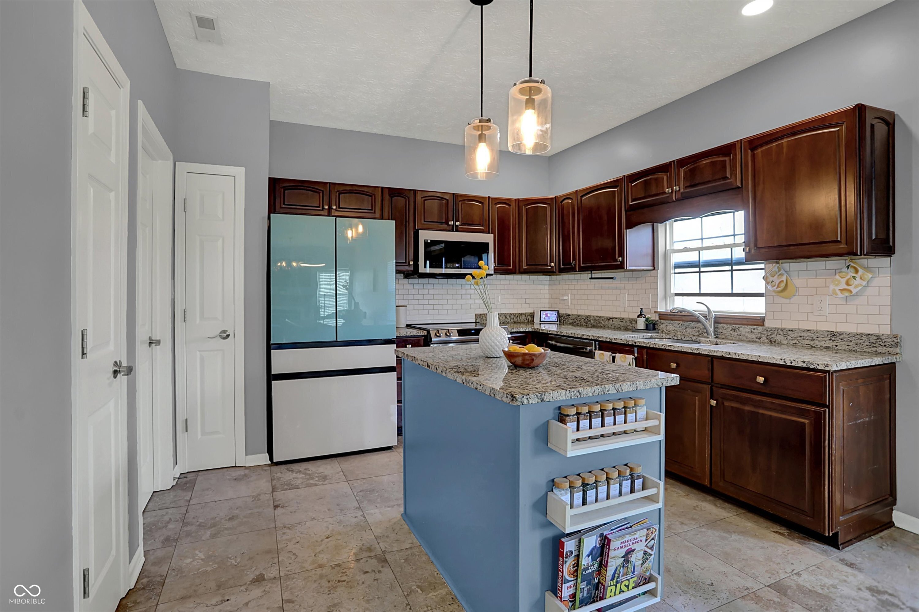 5347 Creekbend Drive