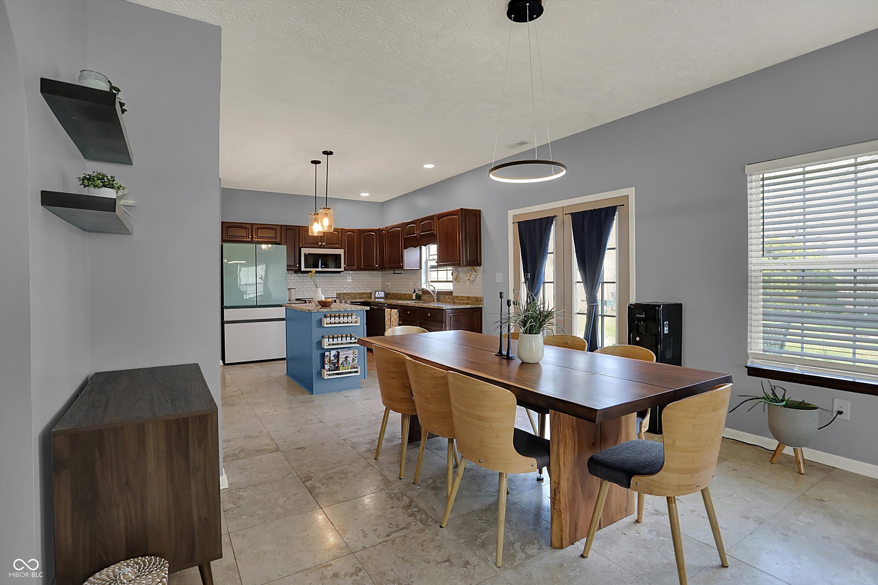 5347 Creekbend Drive