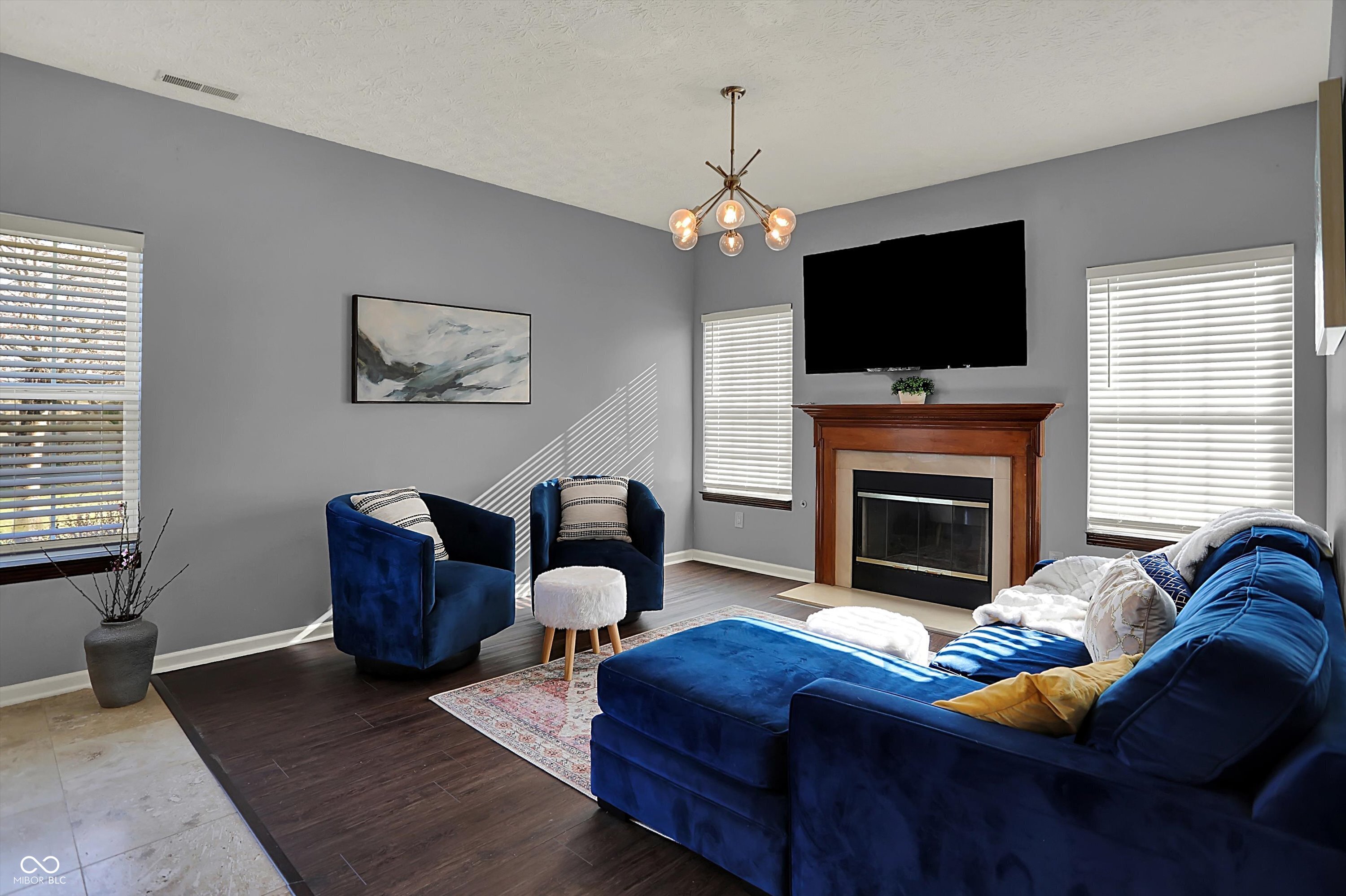 5347 Creekbend Drive