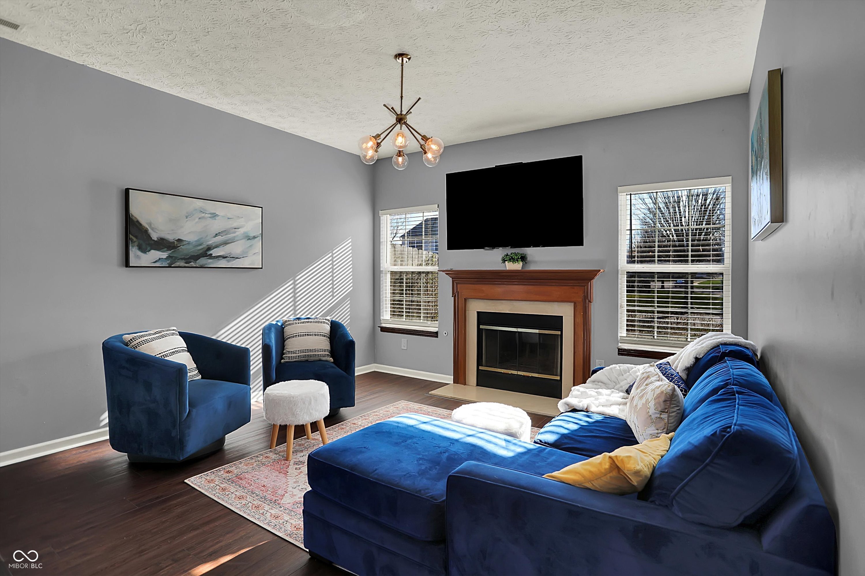 5347 Creekbend Drive