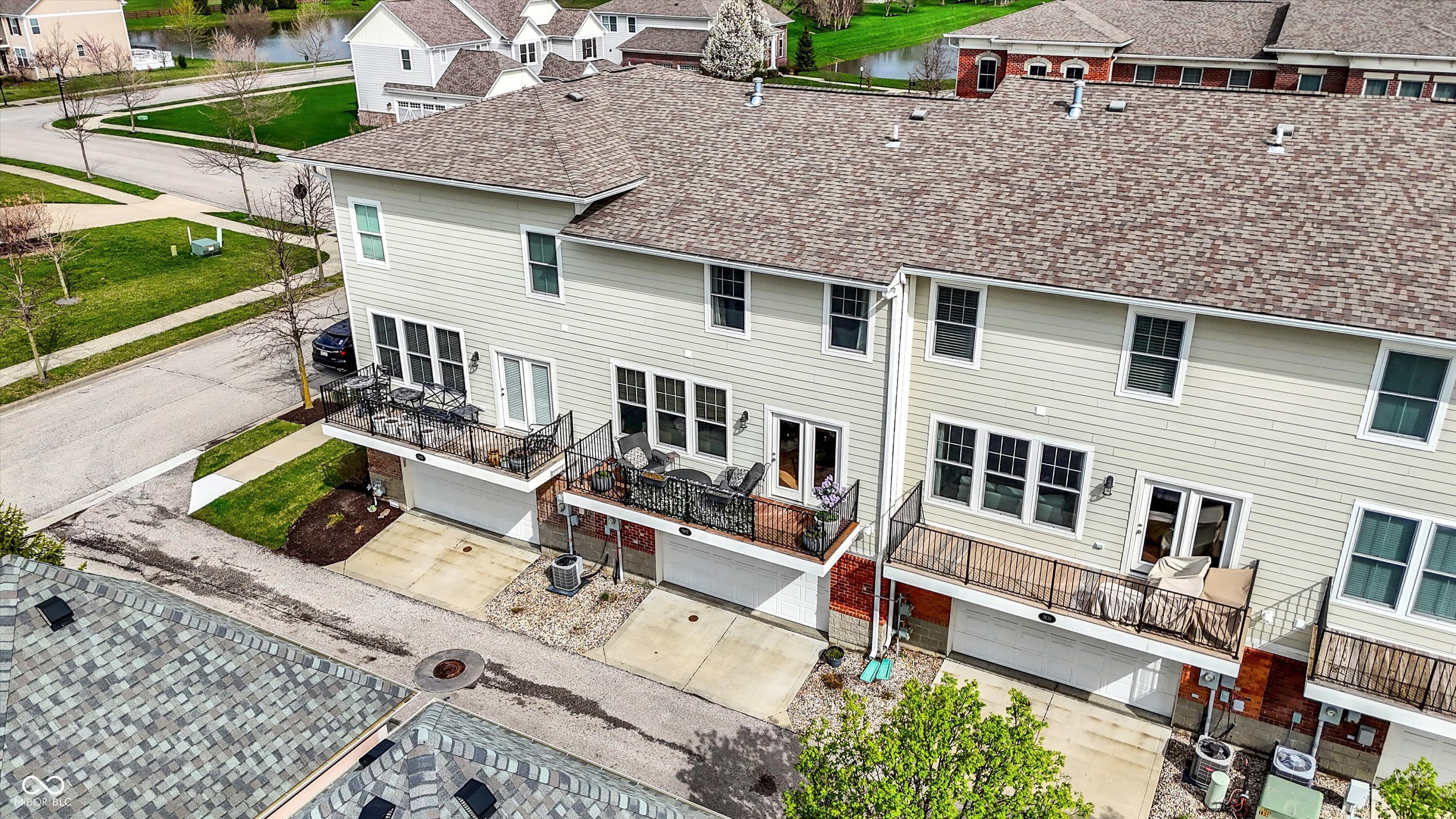 2627 Congress Street